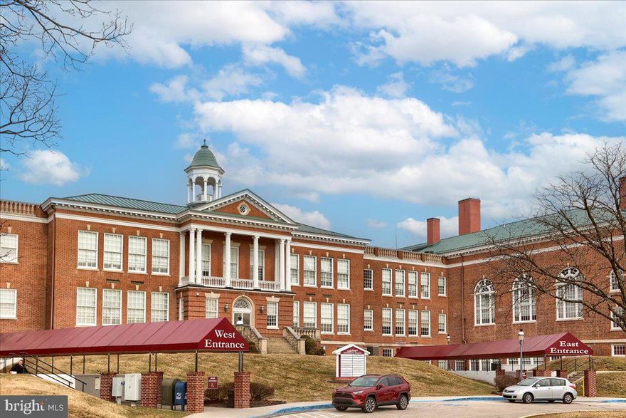 Professional Office Space for Sale – Prime Business Location!  Seize the opportunity to own your office space in a well-established professional building, surrounded by thriving local businesses. Why continue paying rent when you can invest in your own workspace?  This unit offers a spacious layout with five potential private offices and a reception or waiting area, making it ideal for growing your business or sharing space with other professionals. The flexibility of this office allows you to sublet individual offices to startups or other businesses, creating an additional stream of income.  For those looking for even more space, the two adjoining units, #118 and #122, are also available for sale, providing an excellent opportunity for expansion. The building features beautifully maintained common areas, hallways, and elevator access, ensuring a professional and welcoming environment. Ample free parking is available in the large parking lot, making it convenient for both you and your clients. Don’t miss out on this chance to establish your business in a thriving professional community. Contact us today for more details or to schedule a viewing!