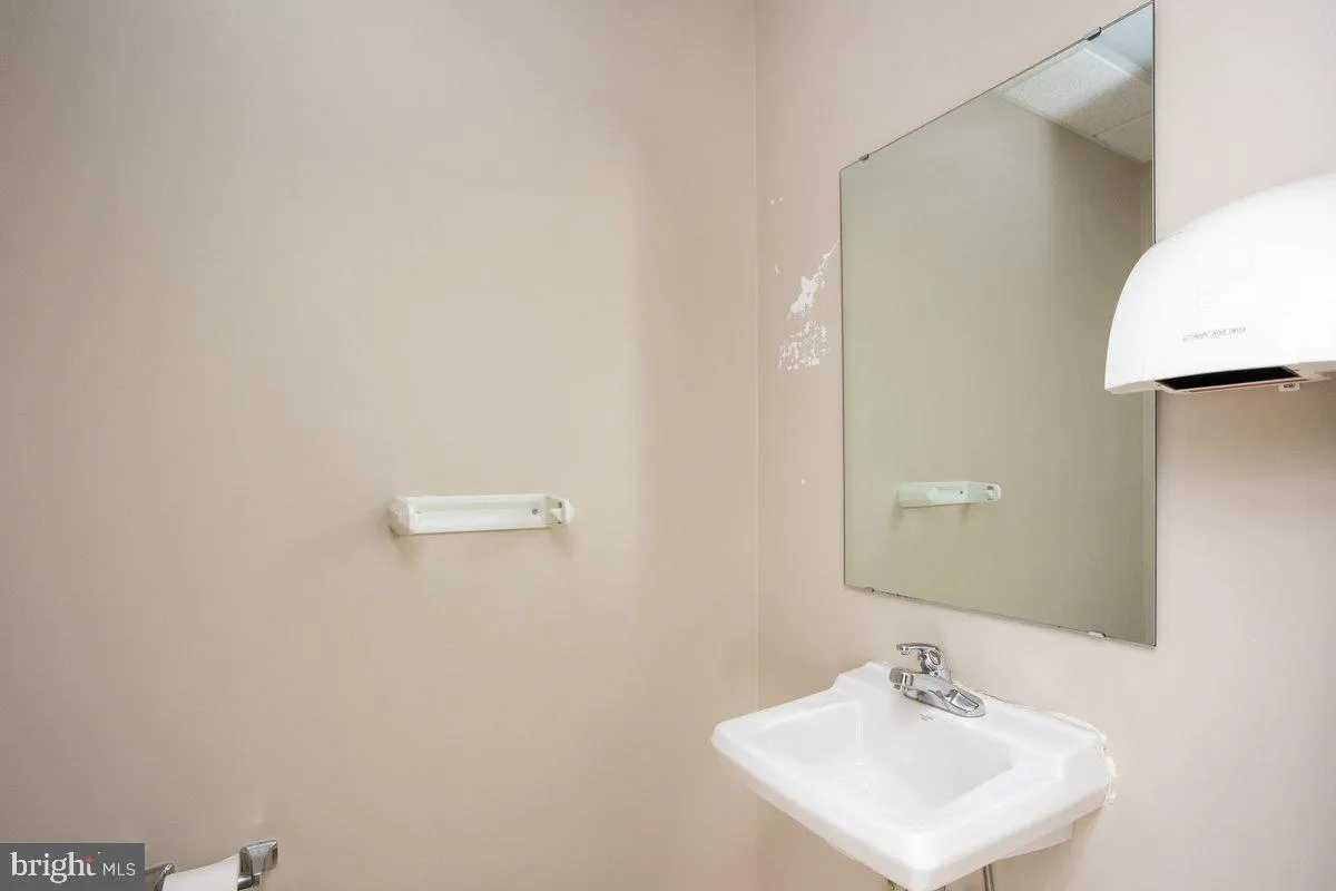 Hanover, Pennsylvania 17331, United States, ,Commercial,Active,8115