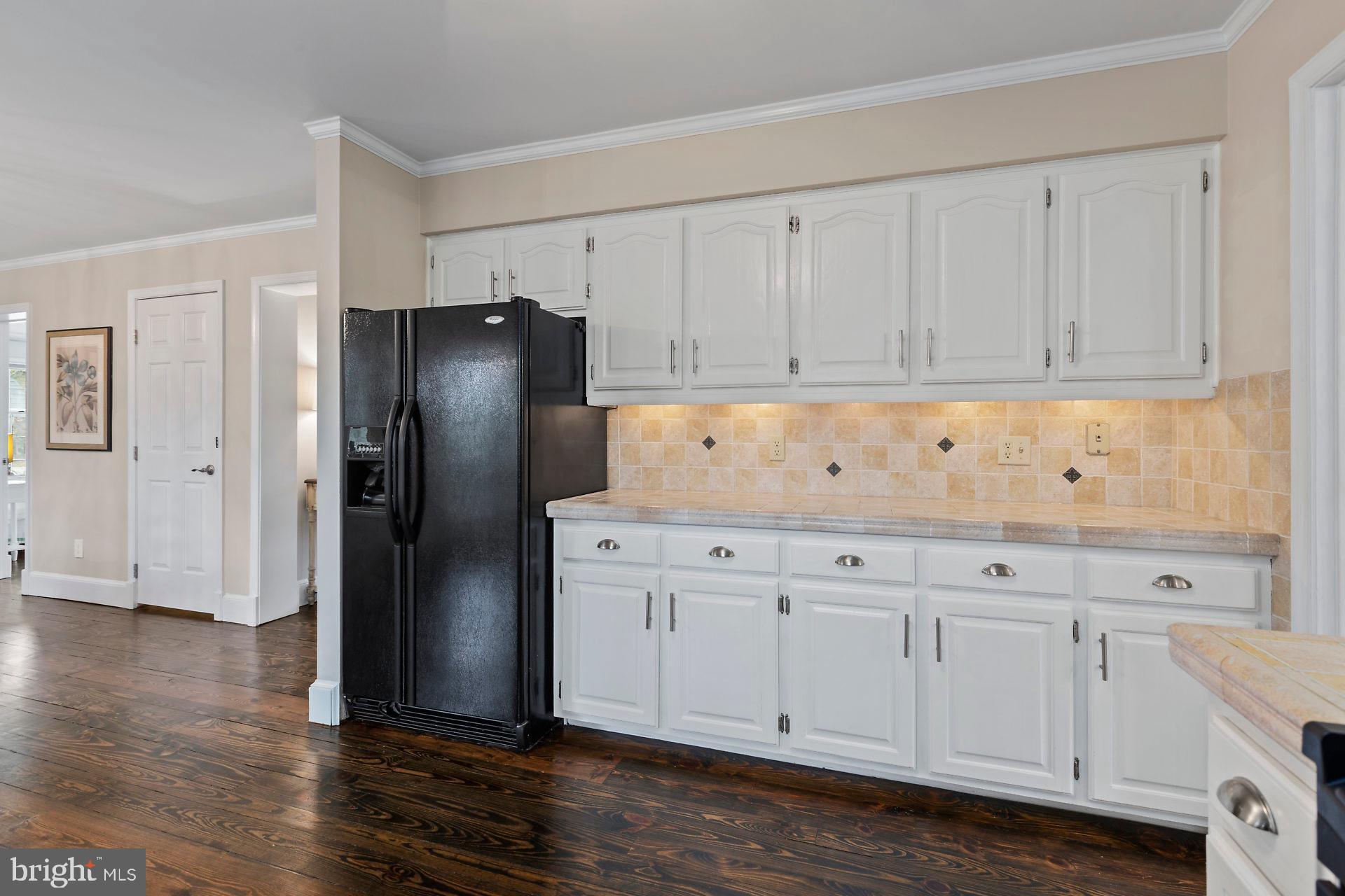 BRETON BAY ESTATES - Residential