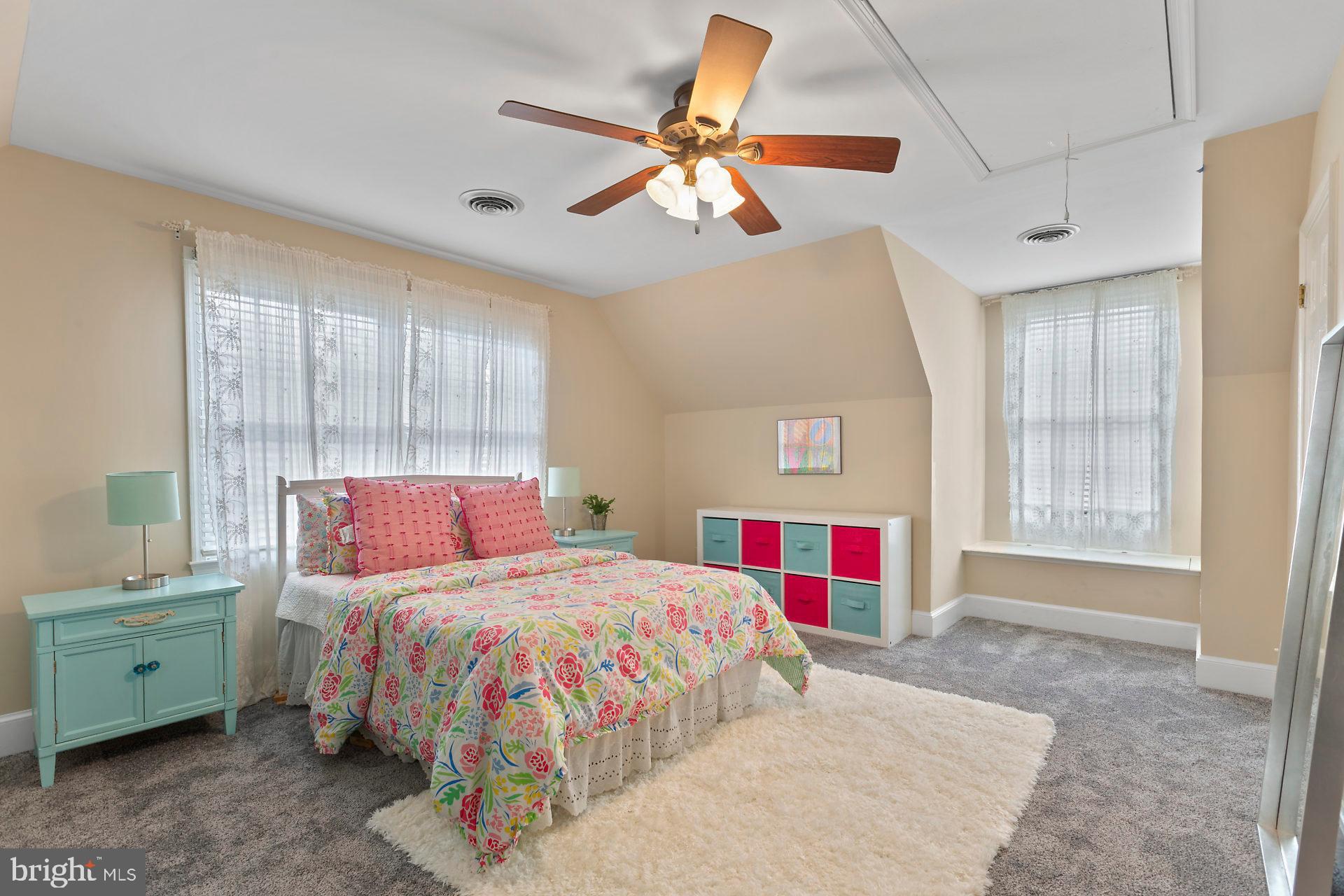 BRETON BAY ESTATES - Residential