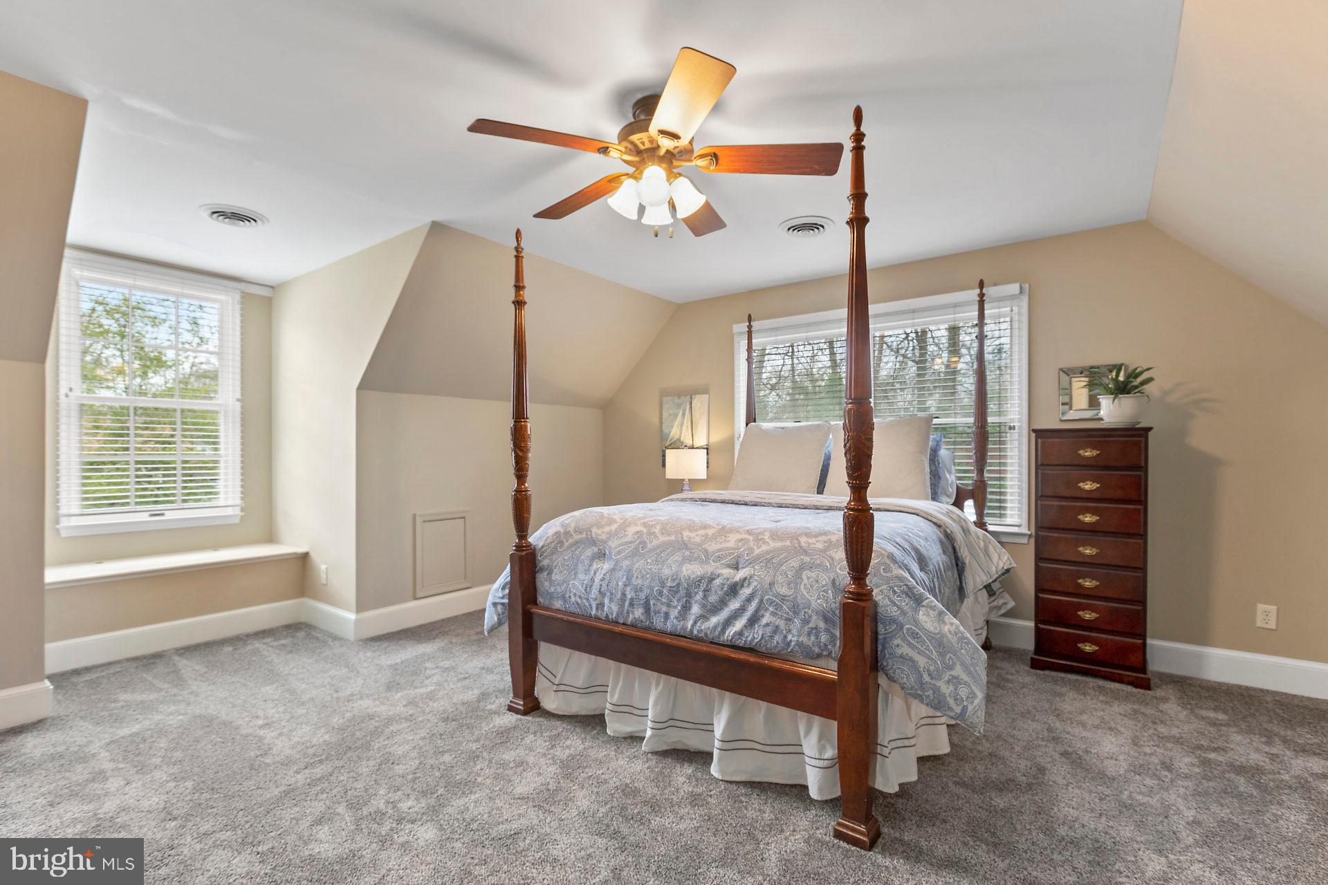 BRETON BAY ESTATES - Residential