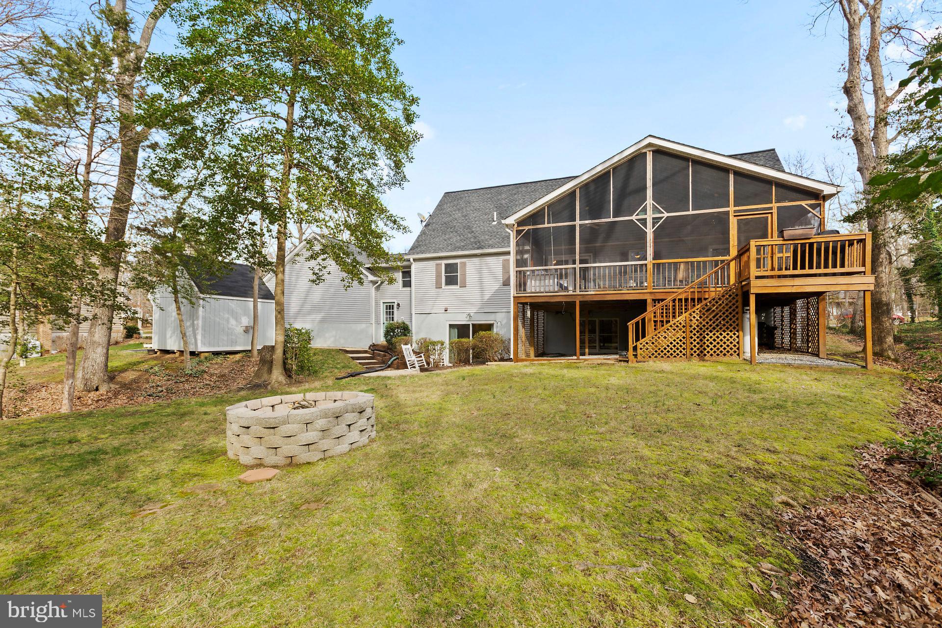 BRETON BAY ESTATES - Residential