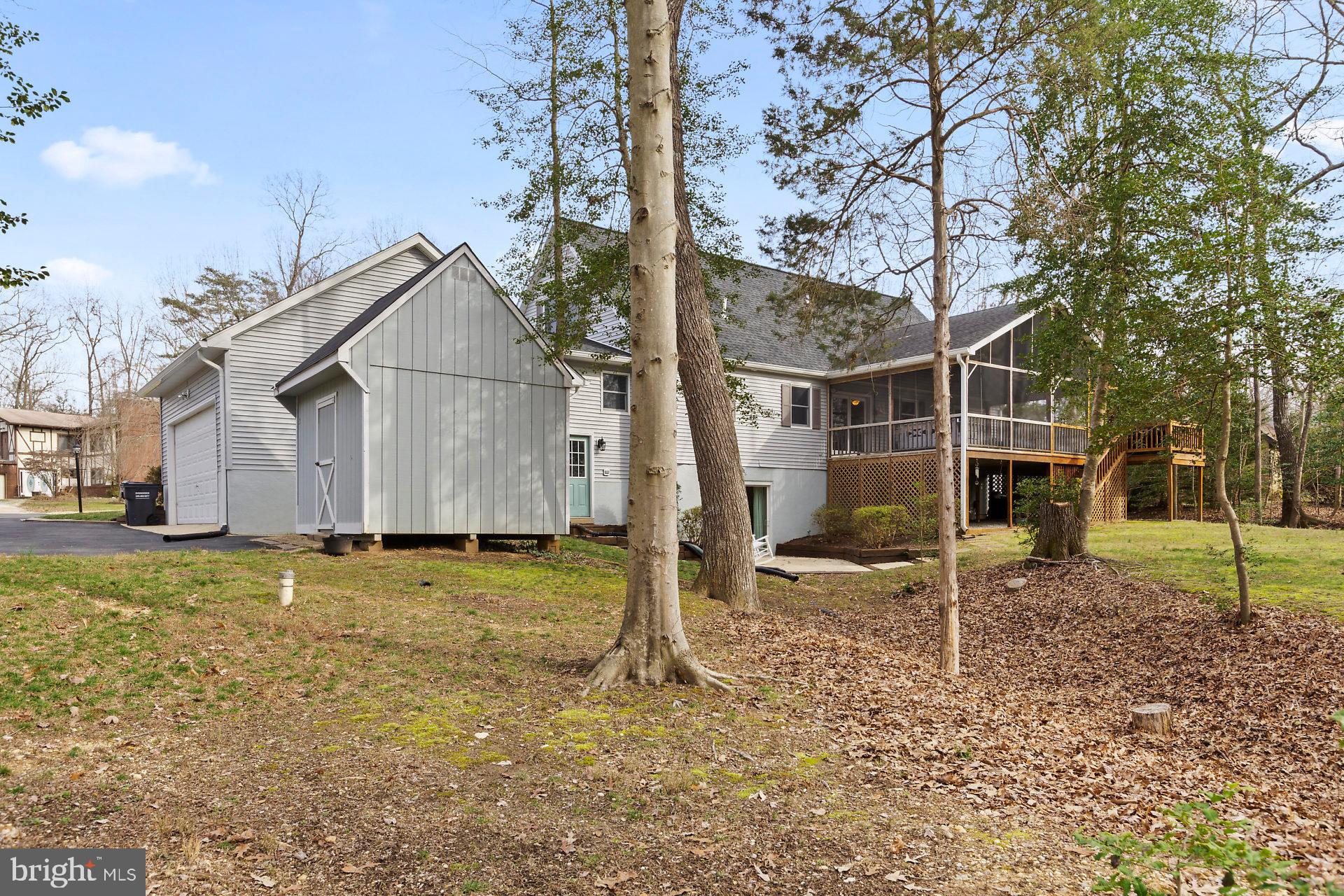 BRETON BAY ESTATES - Residential