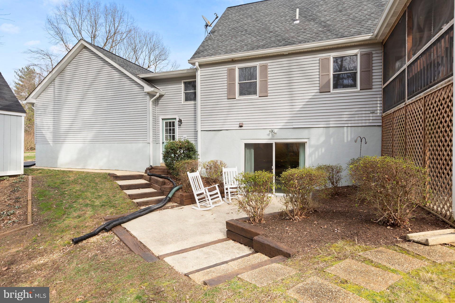 BRETON BAY ESTATES - Residential