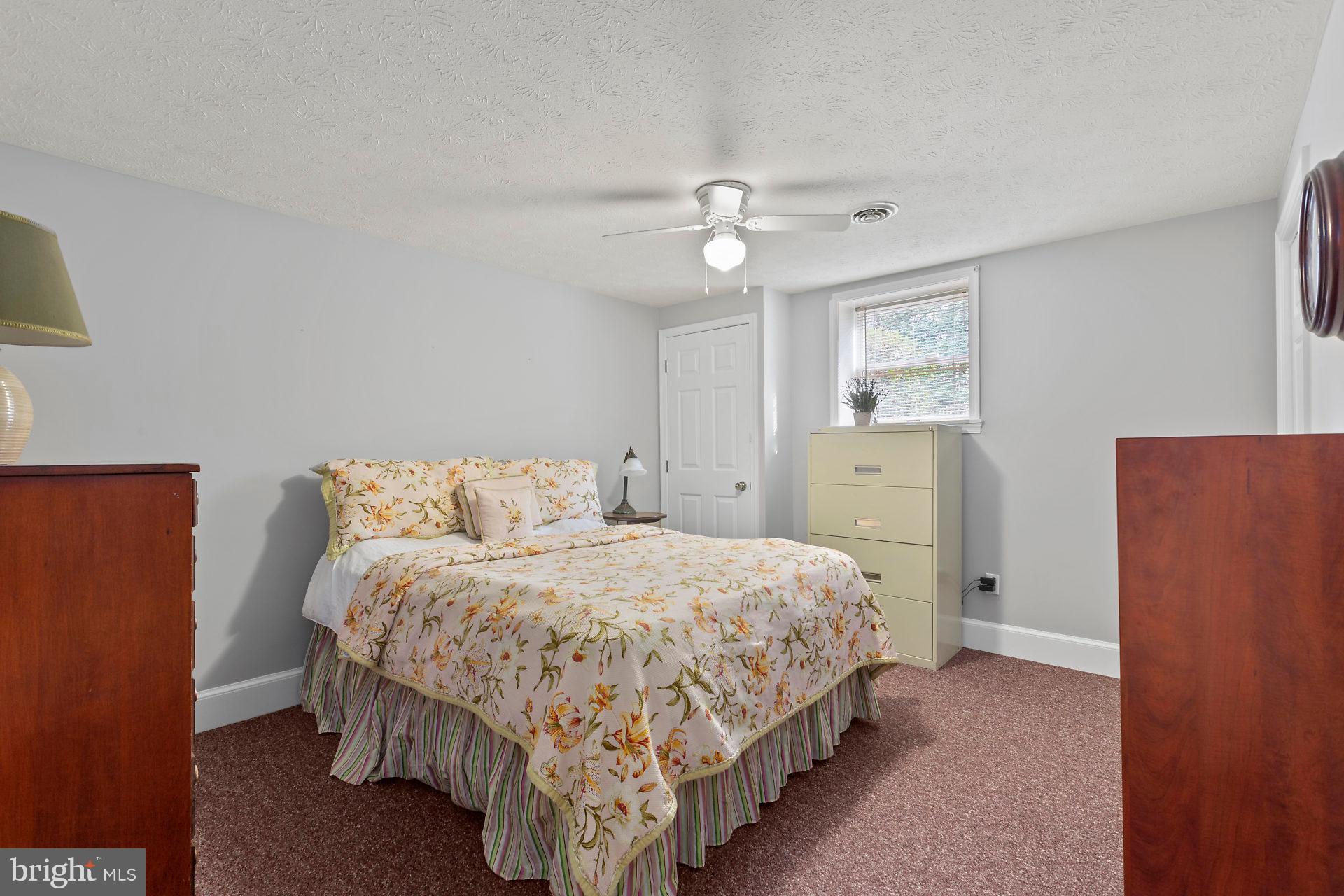 BRETON BAY ESTATES - Residential