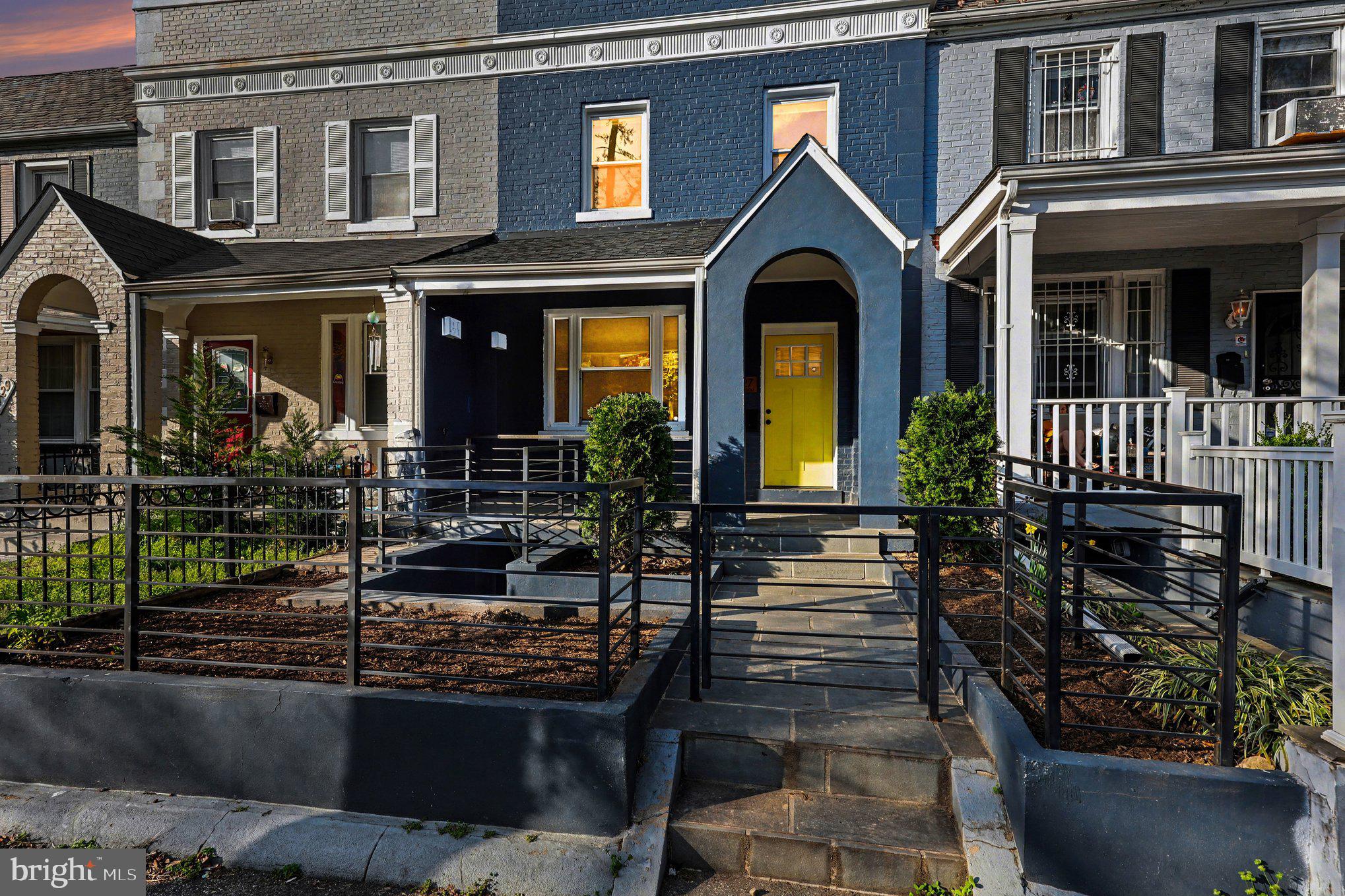 1427 PARKWOOD PLACE NW