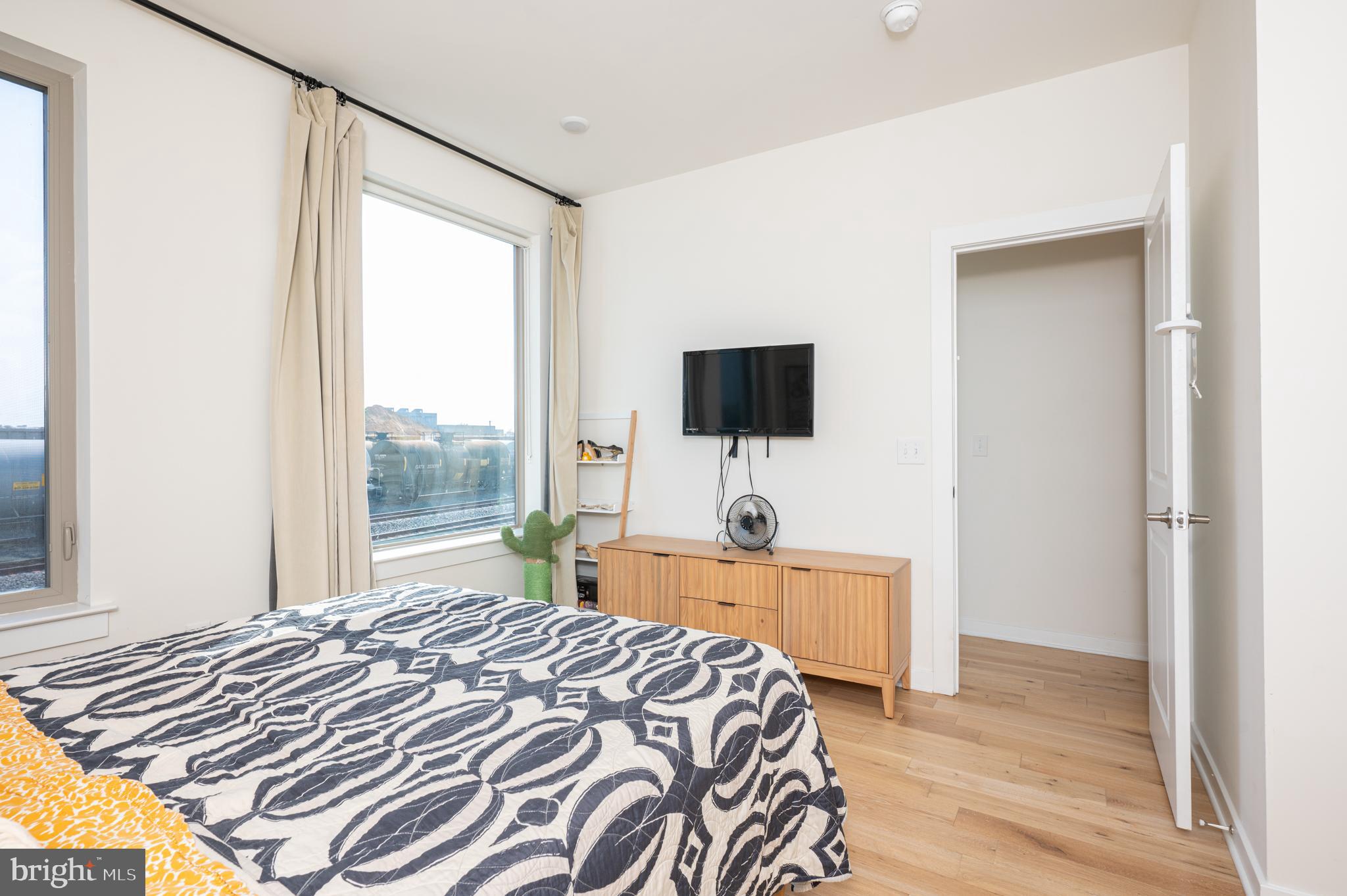 EAST KENSINGTON - Residential Lease