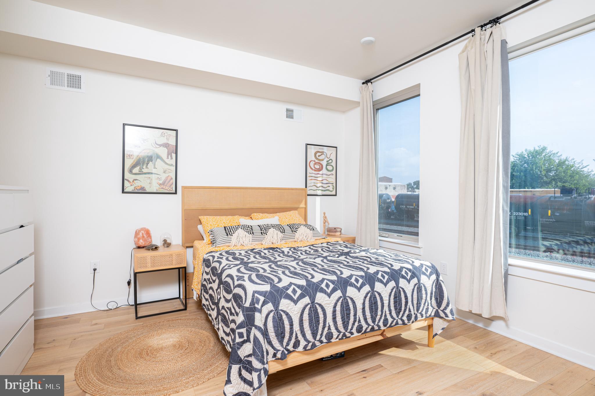 EAST KENSINGTON - Residential Lease
