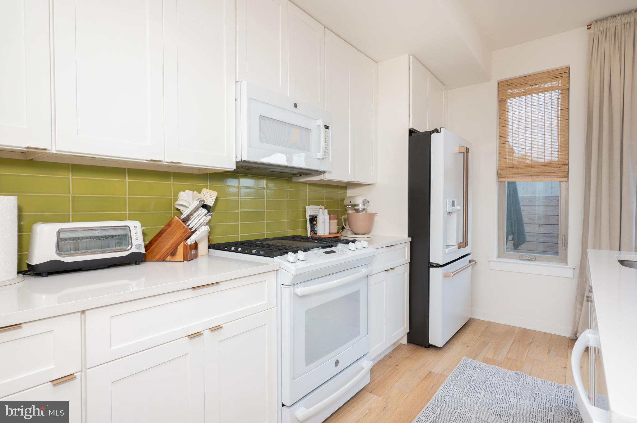 EAST KENSINGTON - Residential Lease