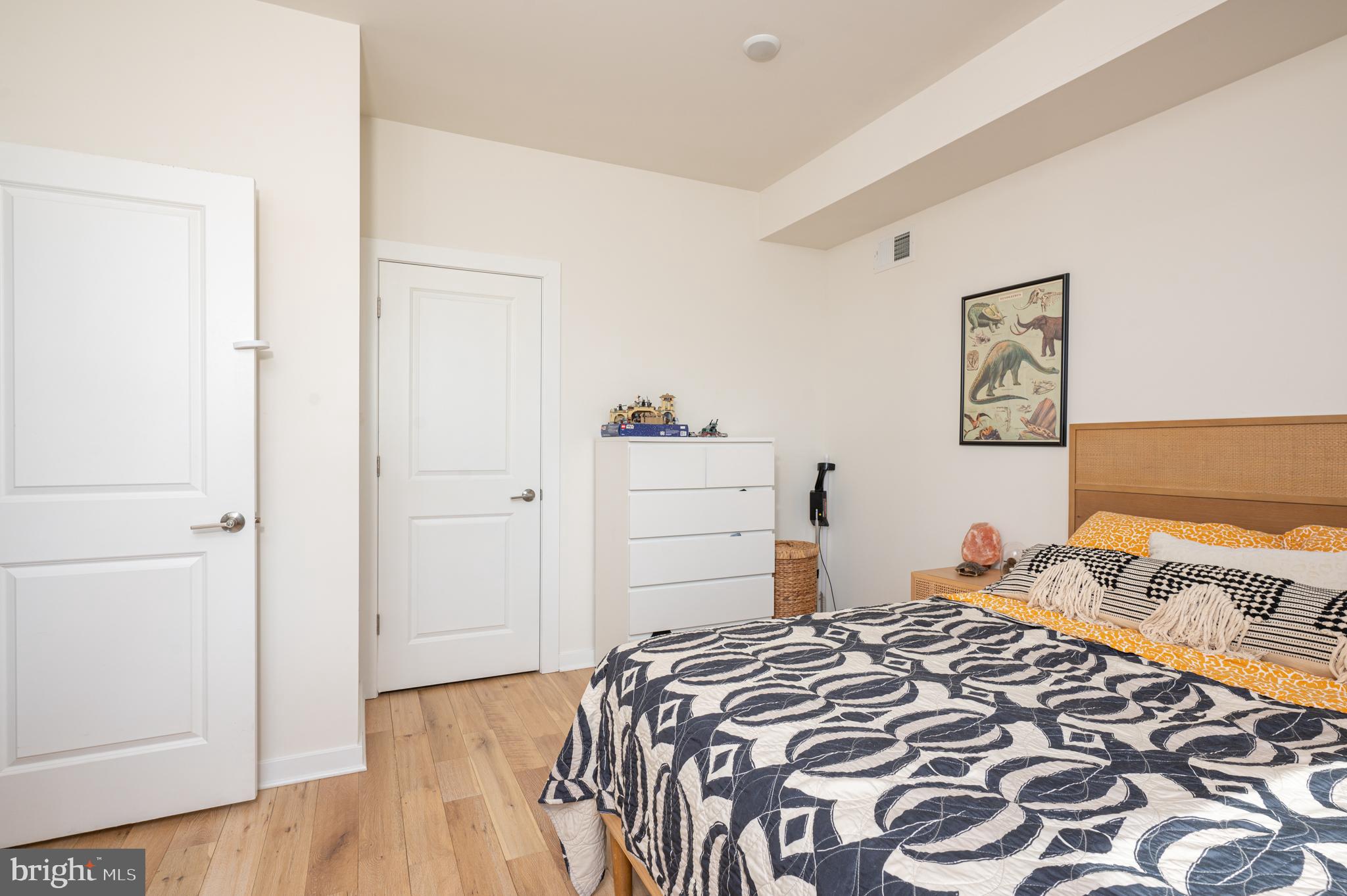 EAST KENSINGTON - Residential Lease