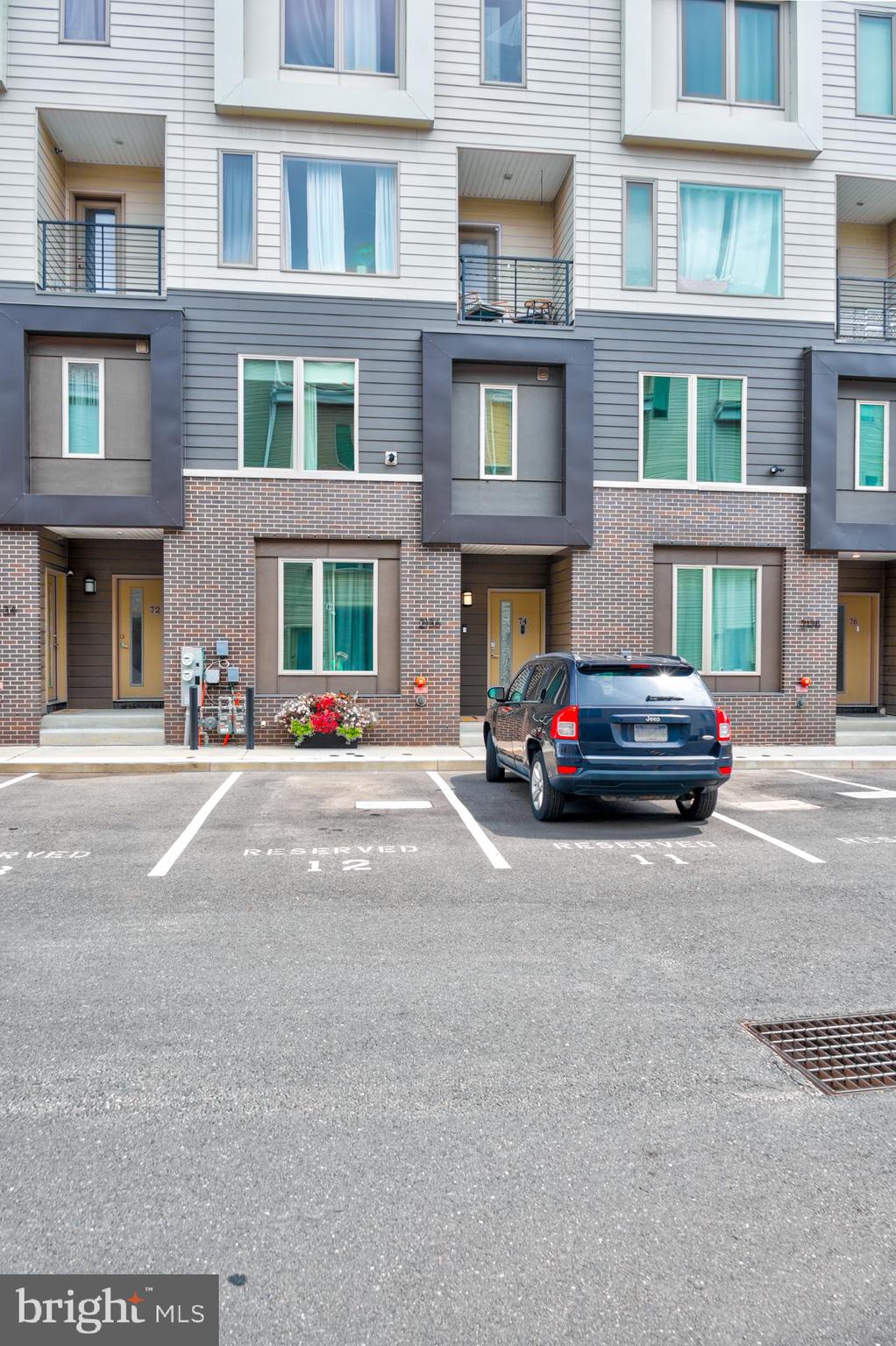 EAST KENSINGTON - Residential Lease