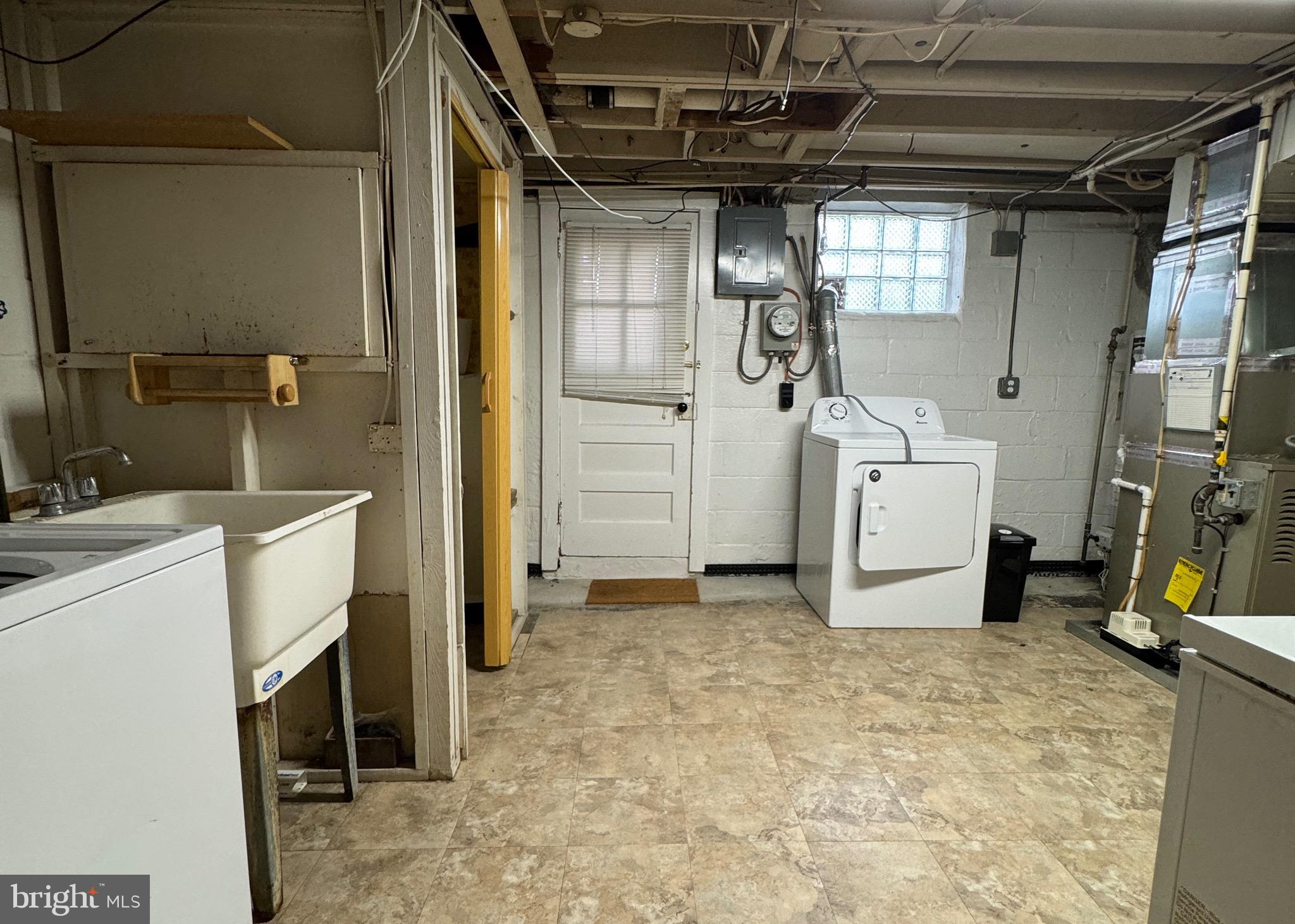 MIDDLESEX - Residential Lease