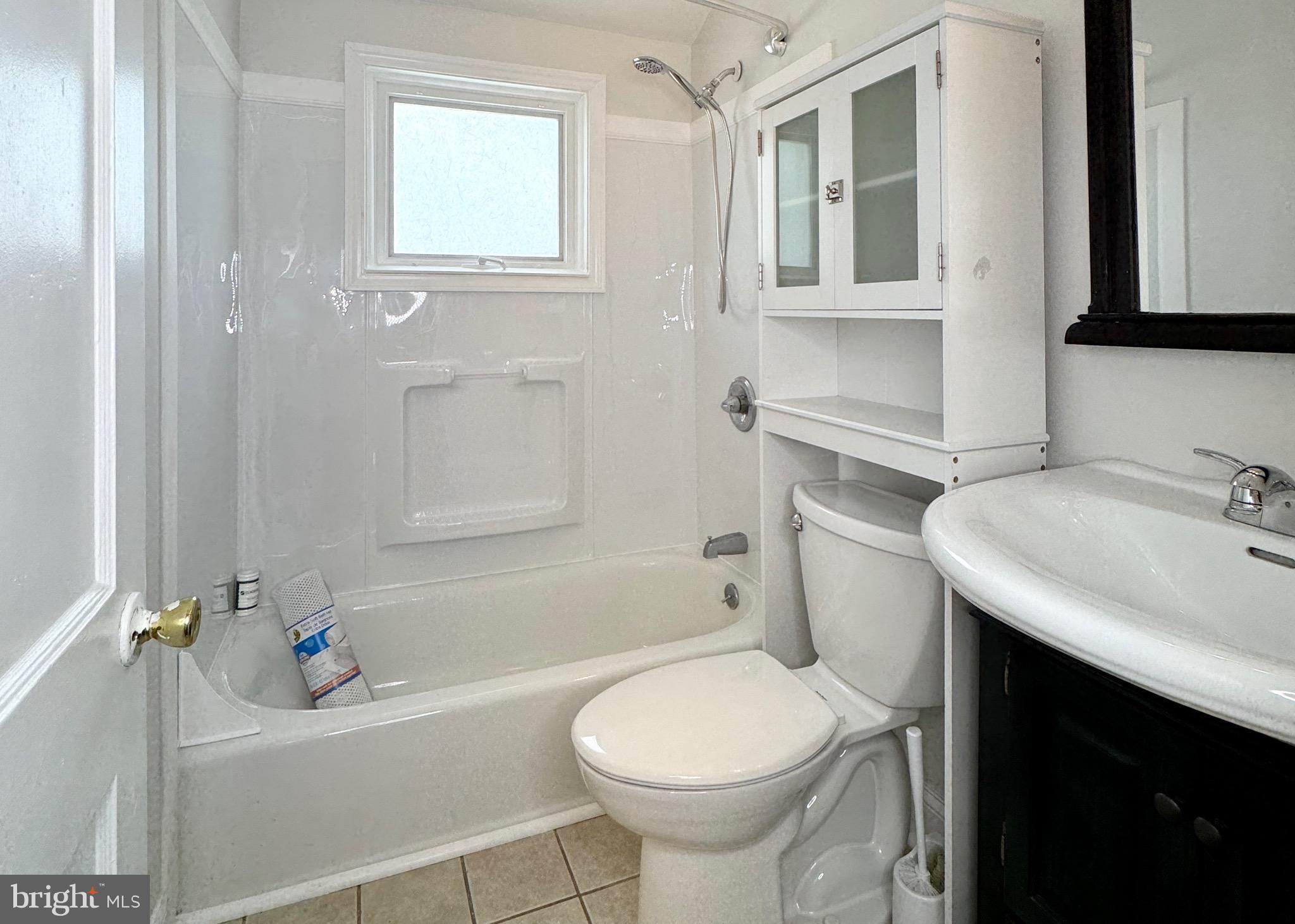 MIDDLESEX - Residential Lease