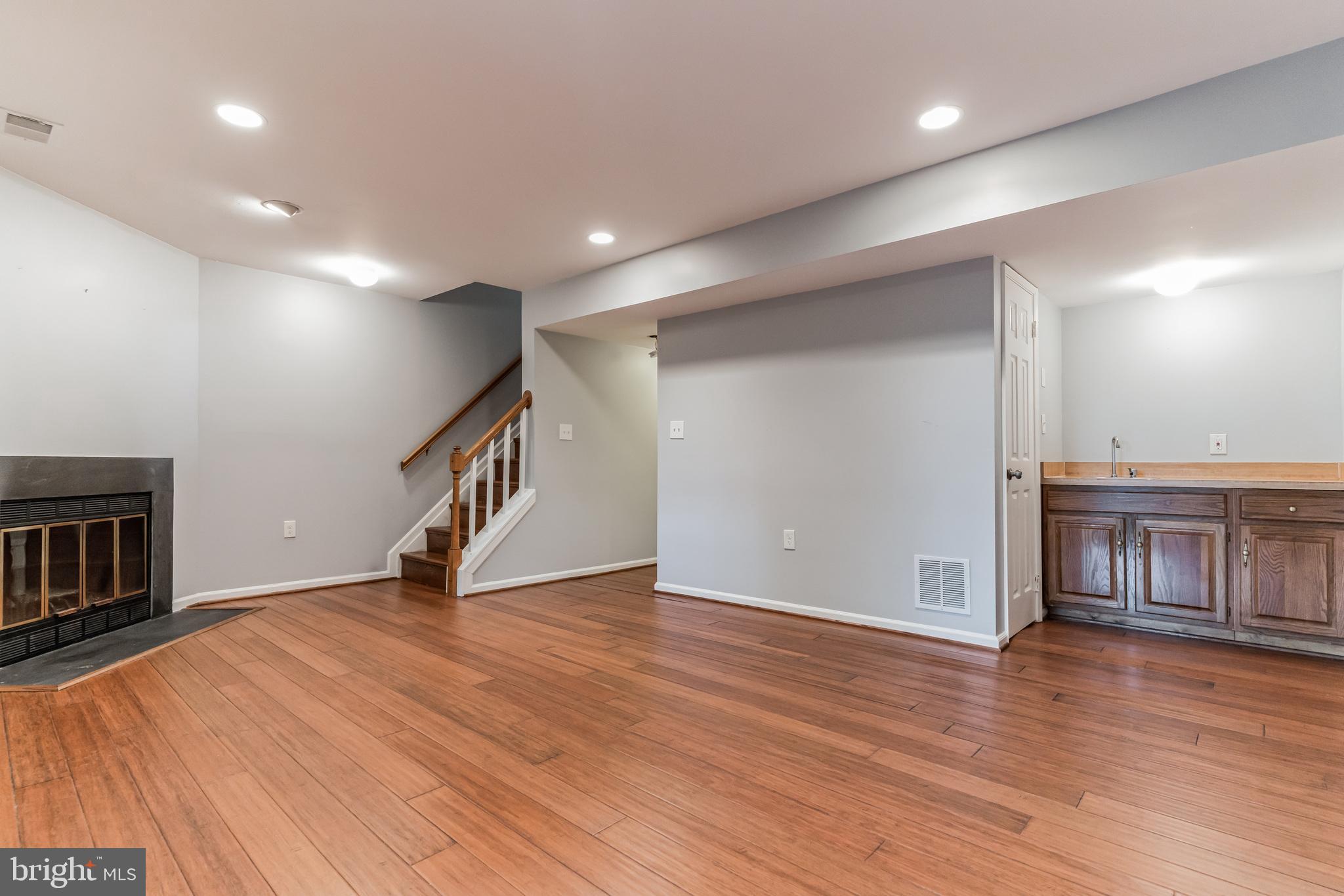 GROSVENOR PARK - Residential Lease