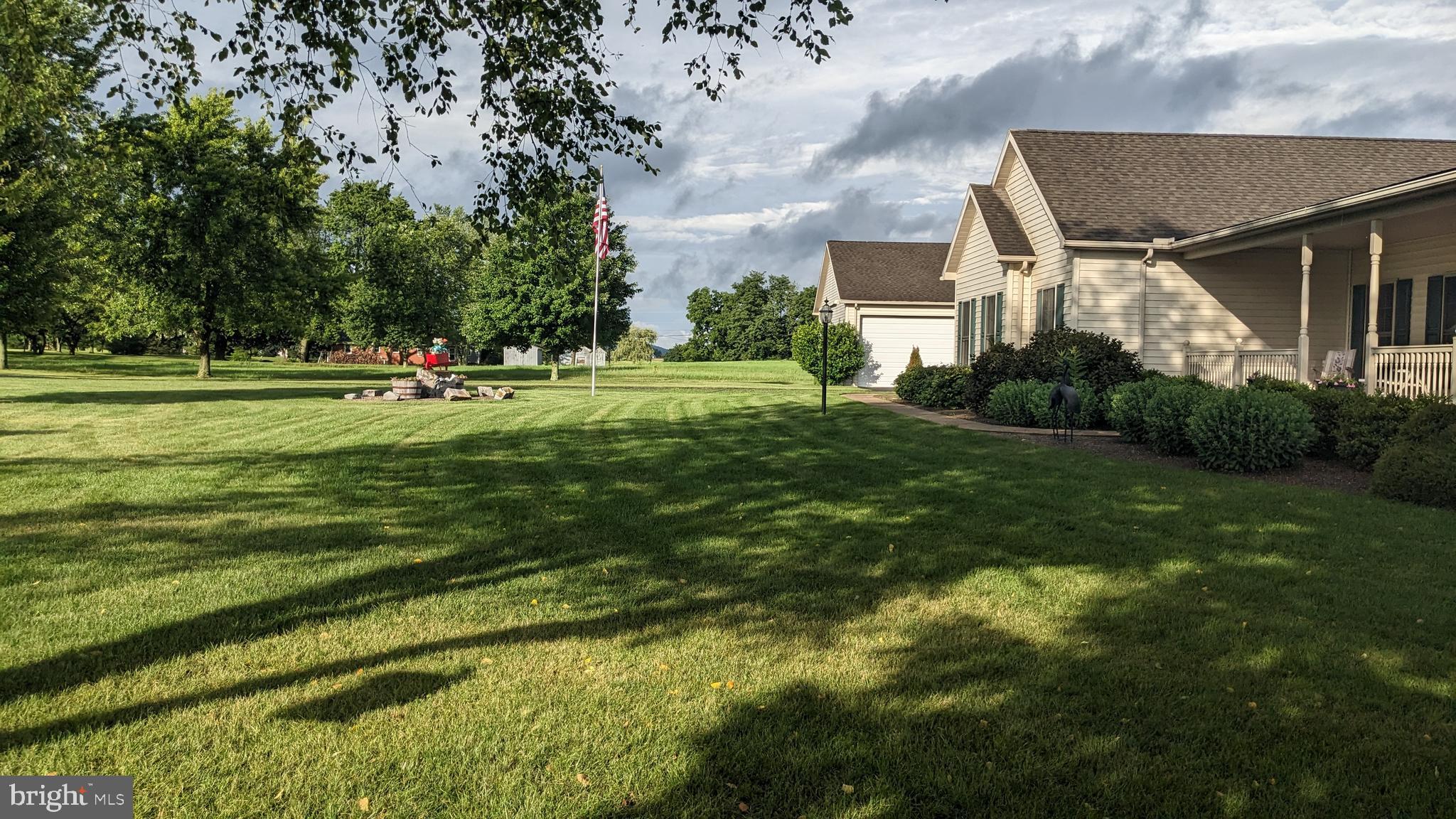 NEFF COUNTRY ESTATES - Residential