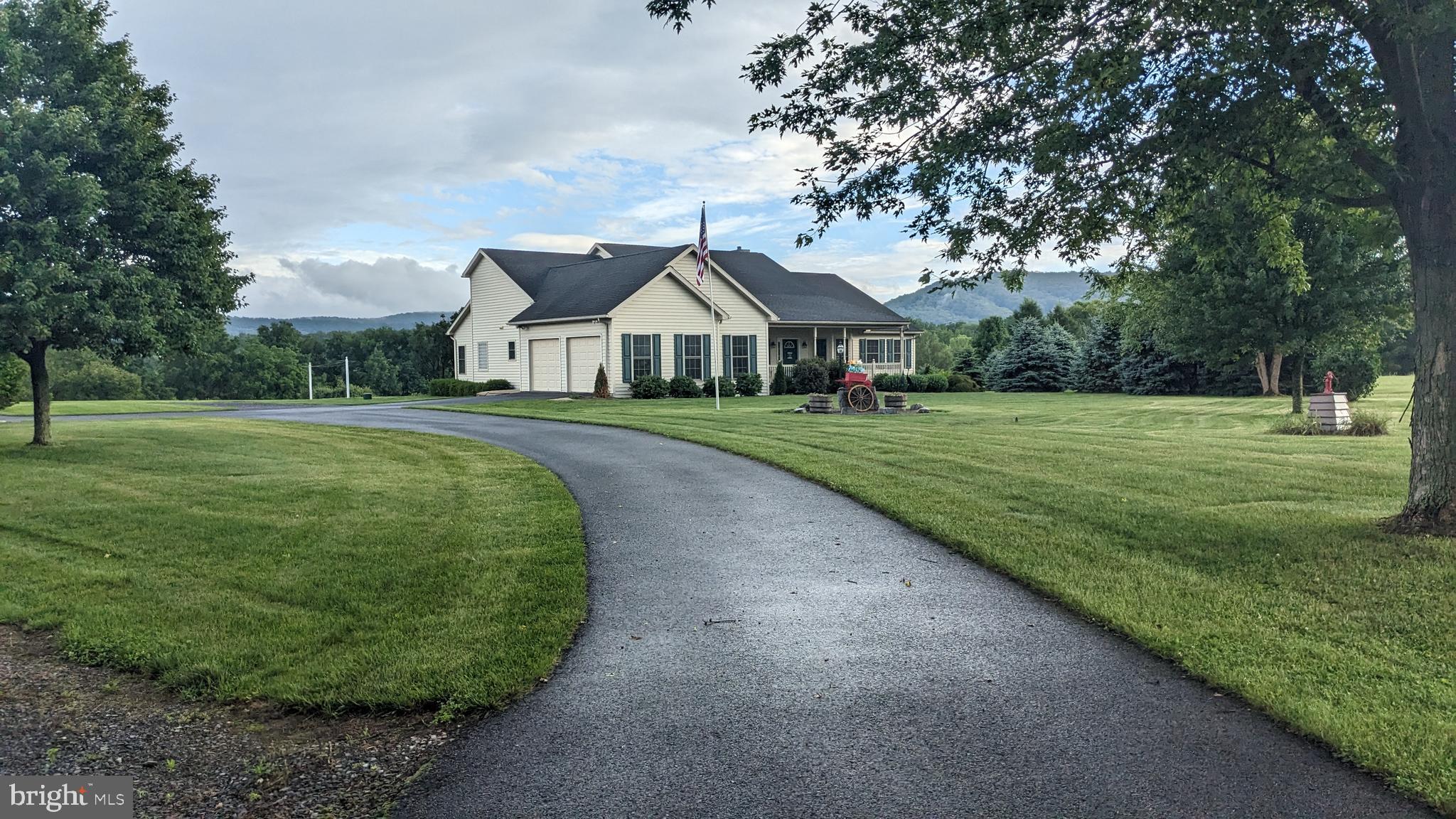 NEFF COUNTRY ESTATES - Residential