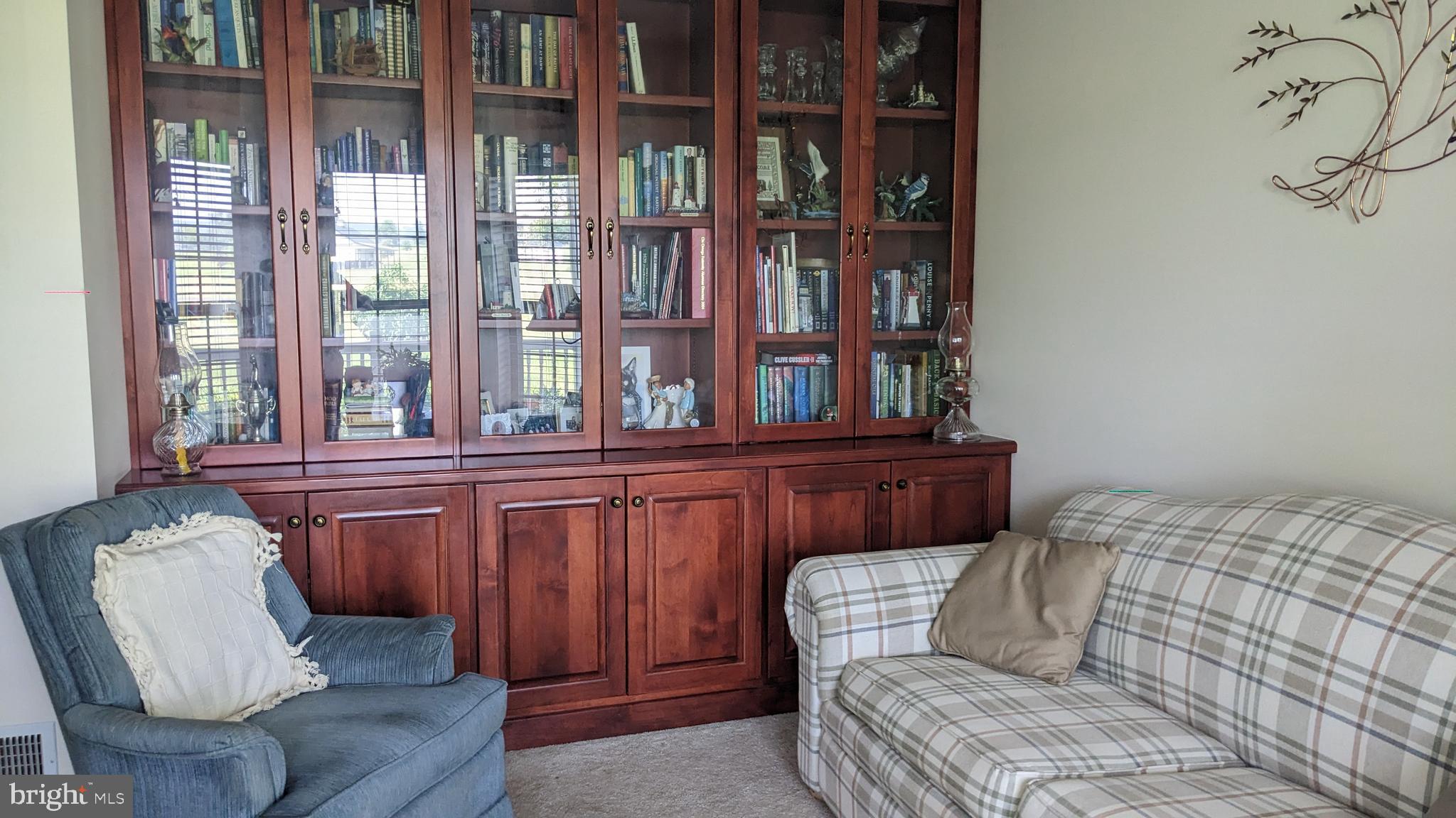 NEFF COUNTRY ESTATES - Residential