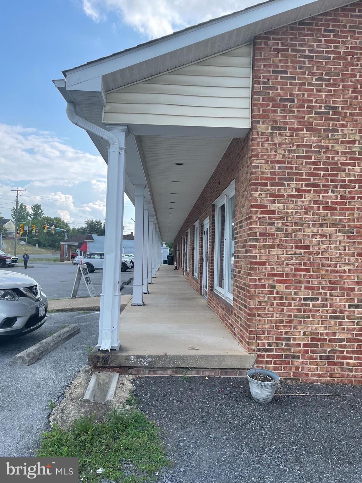 762 S MAIN STREET 766