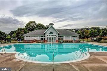 PINEY ORCHARD - Residential Lease