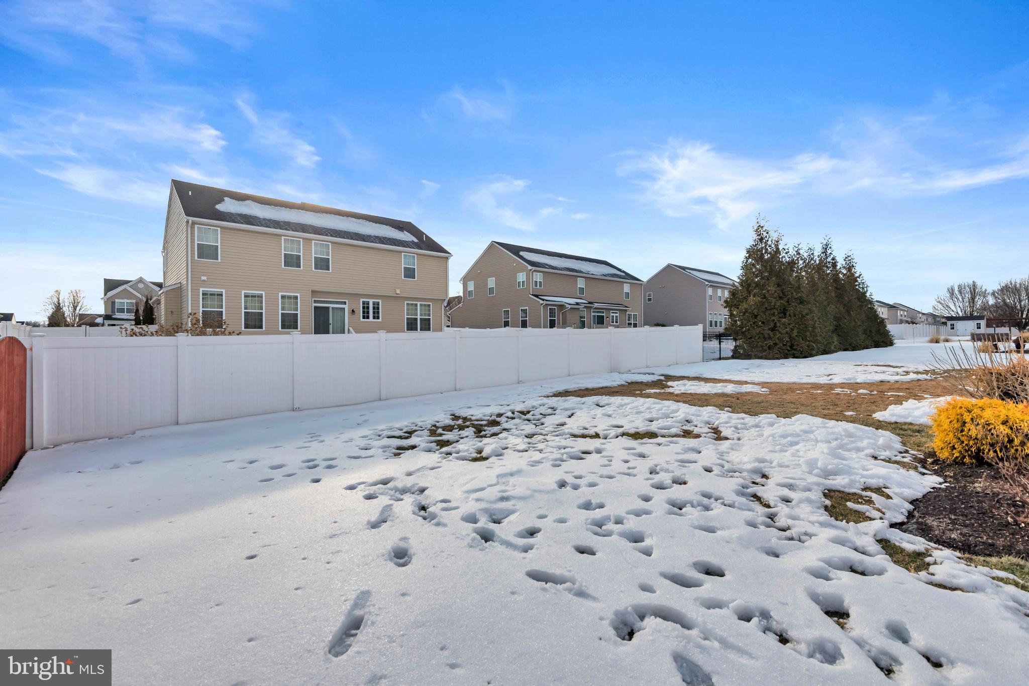 NORTH BROOK - Residential