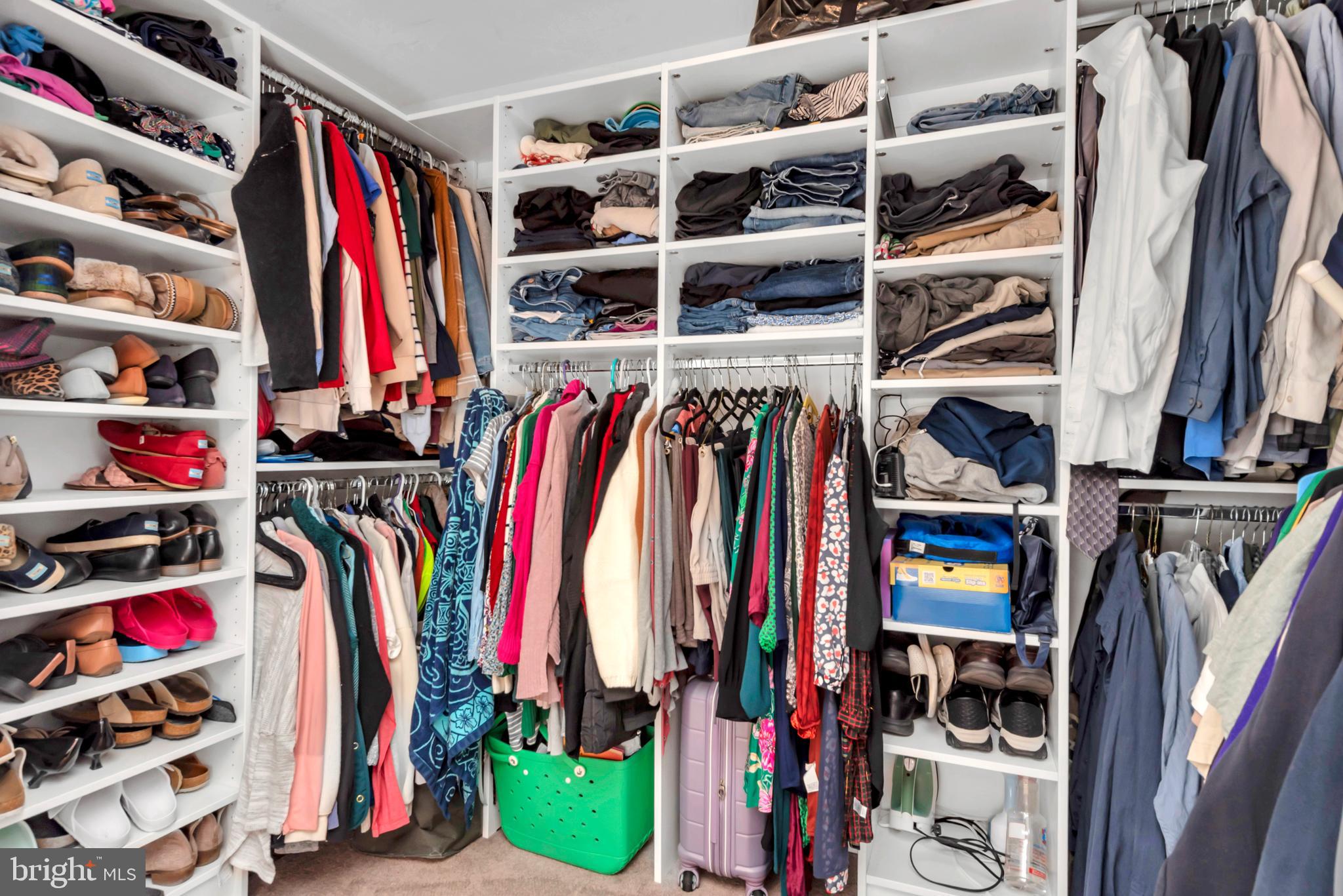 NORTH BROOK - Residential