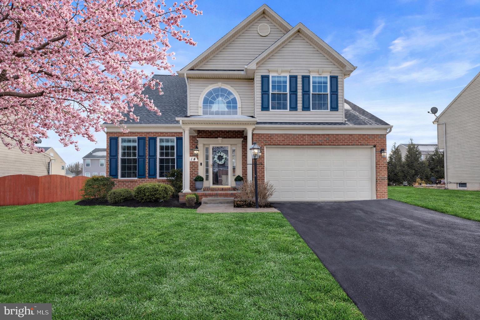 NORTH BROOK - Residential