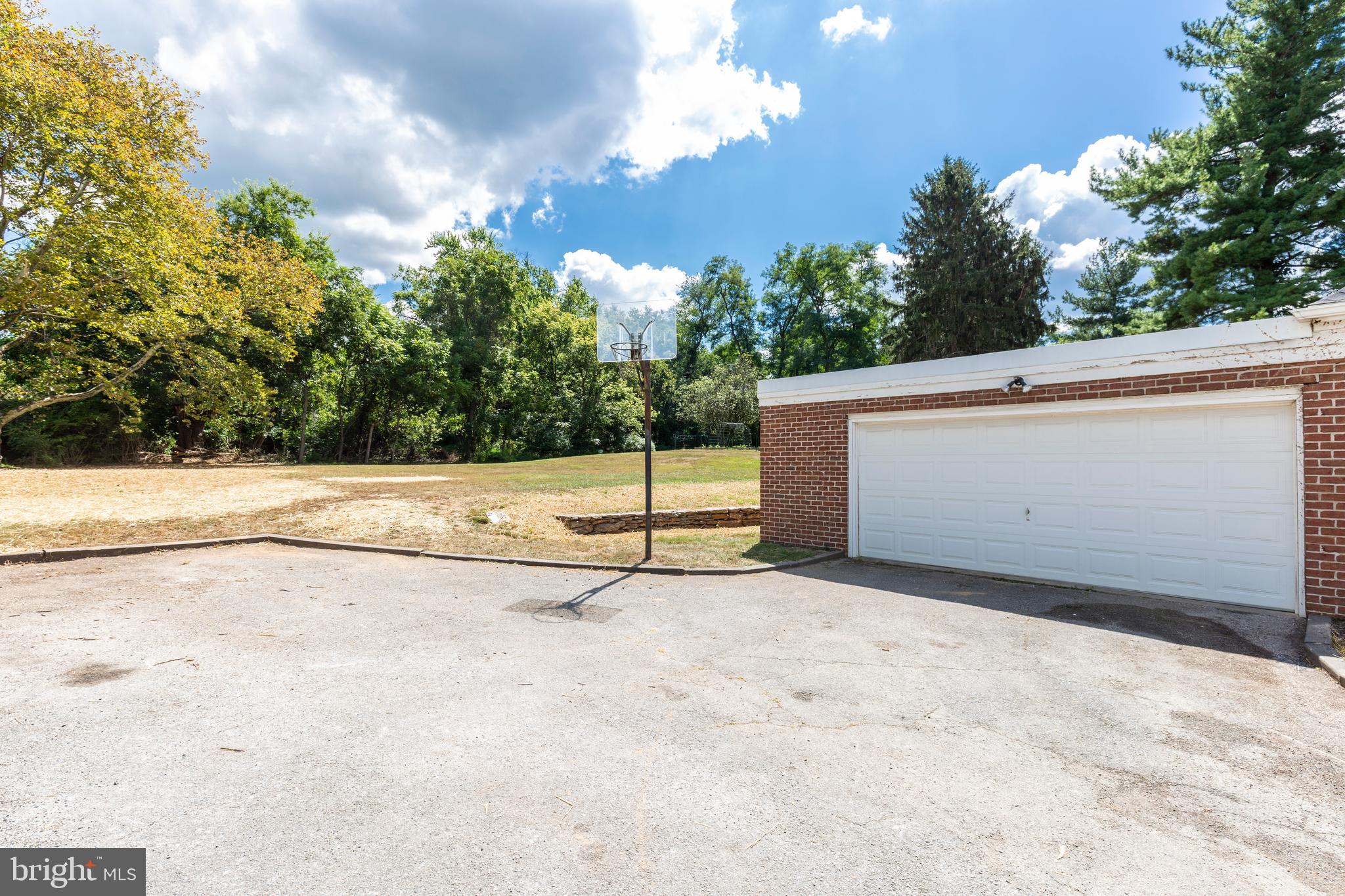 WINCHESTER PARK - Residential