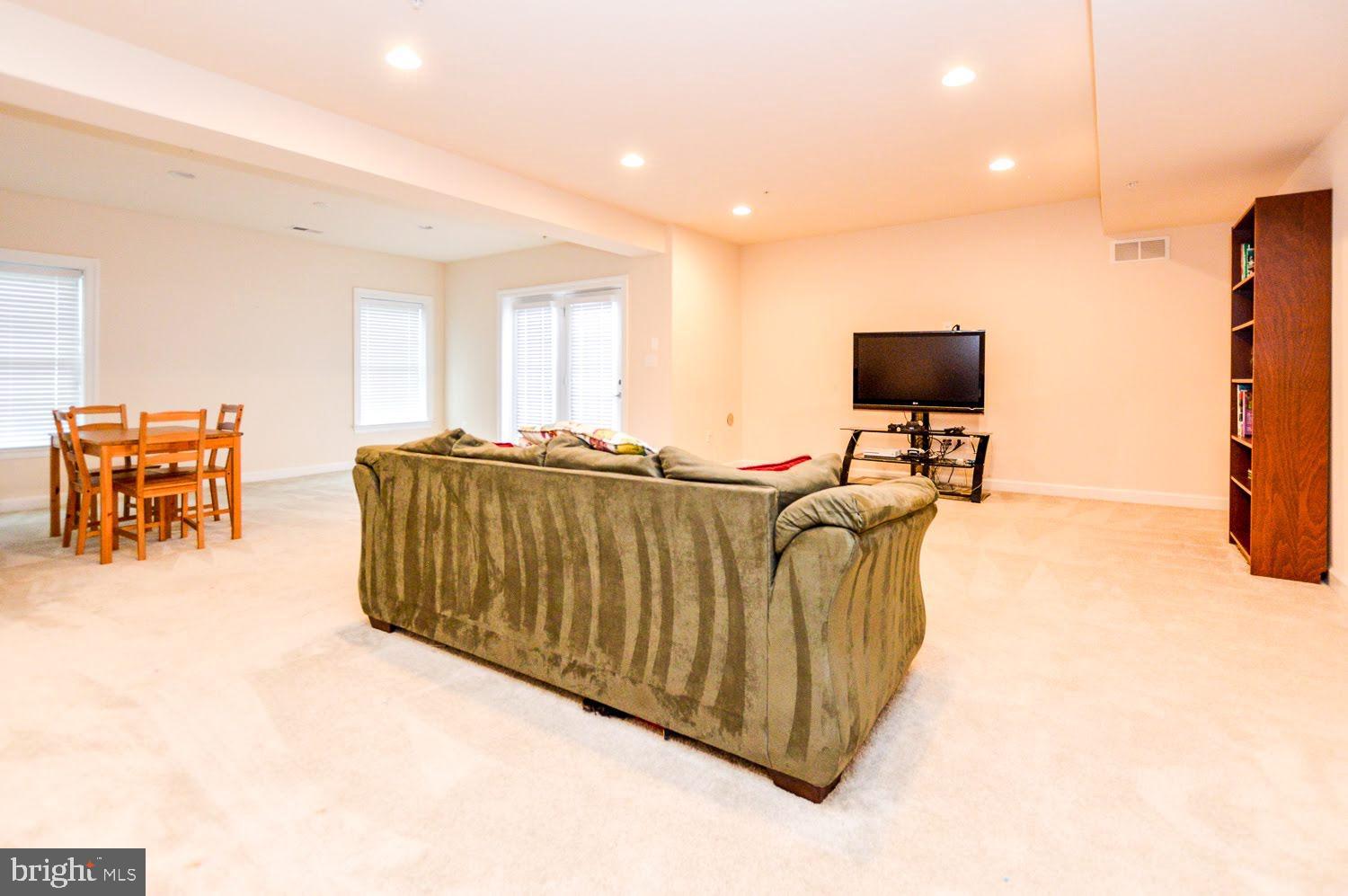 WINCOPIA FARMS - Residential