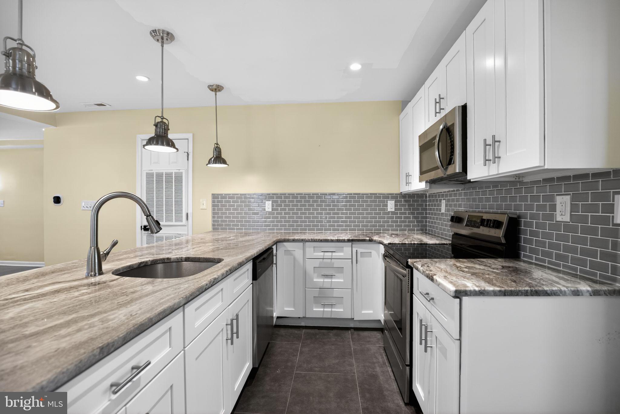 GLENSIDE - Residential