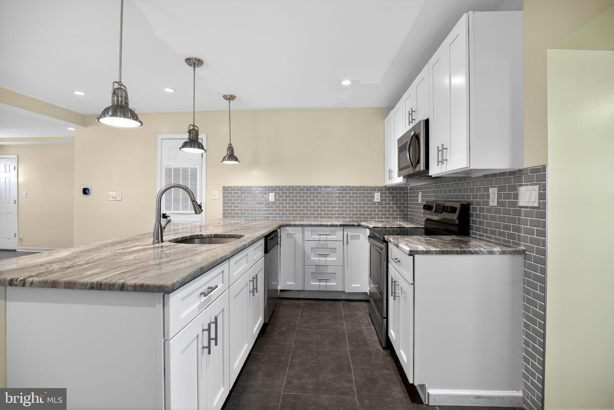 GLENSIDE - Residential