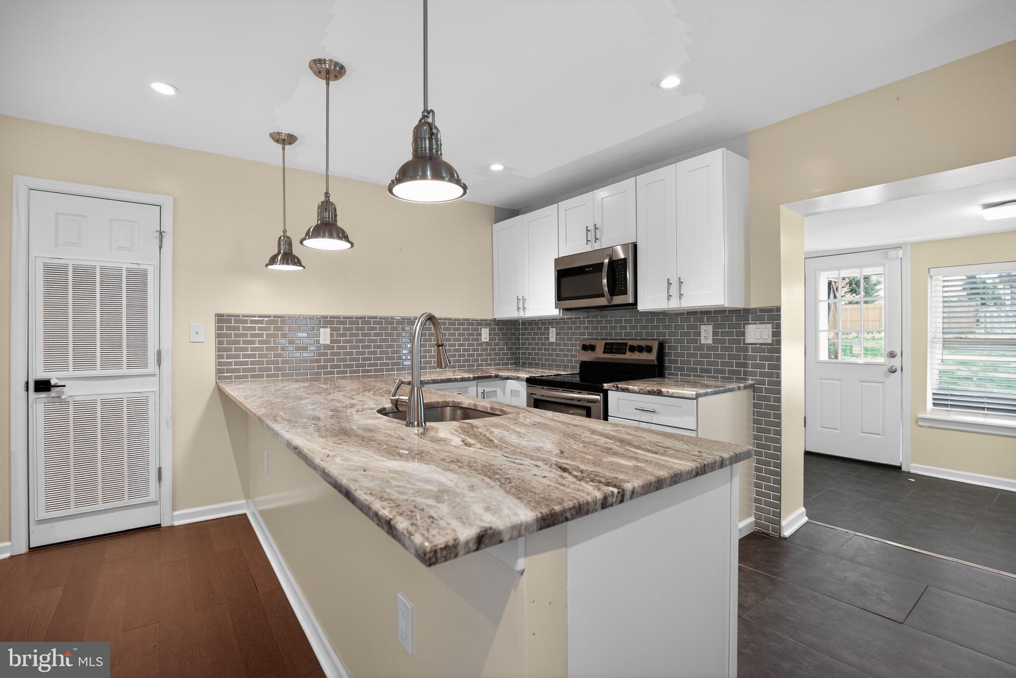 GLENSIDE - Residential