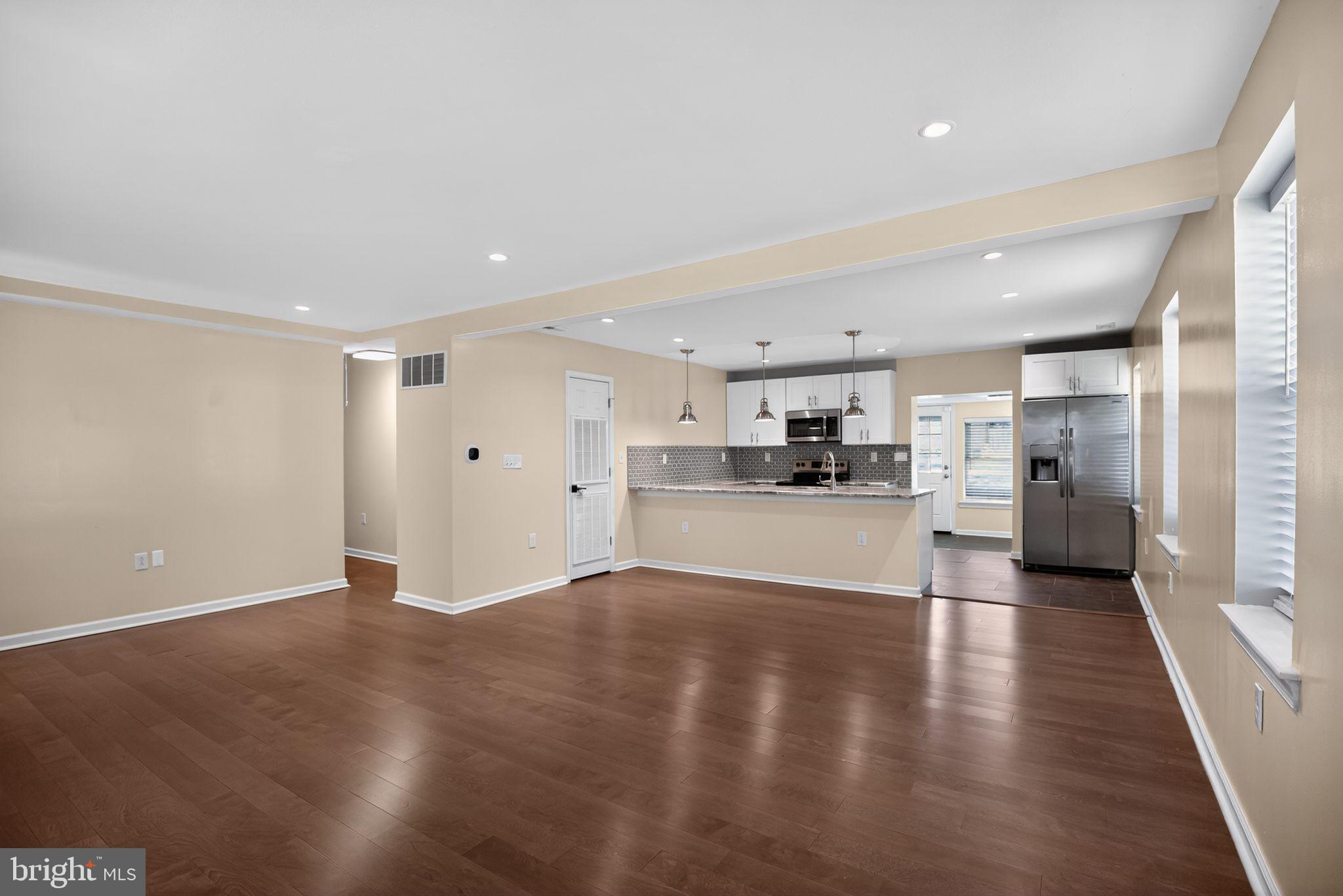 GLENSIDE - Residential