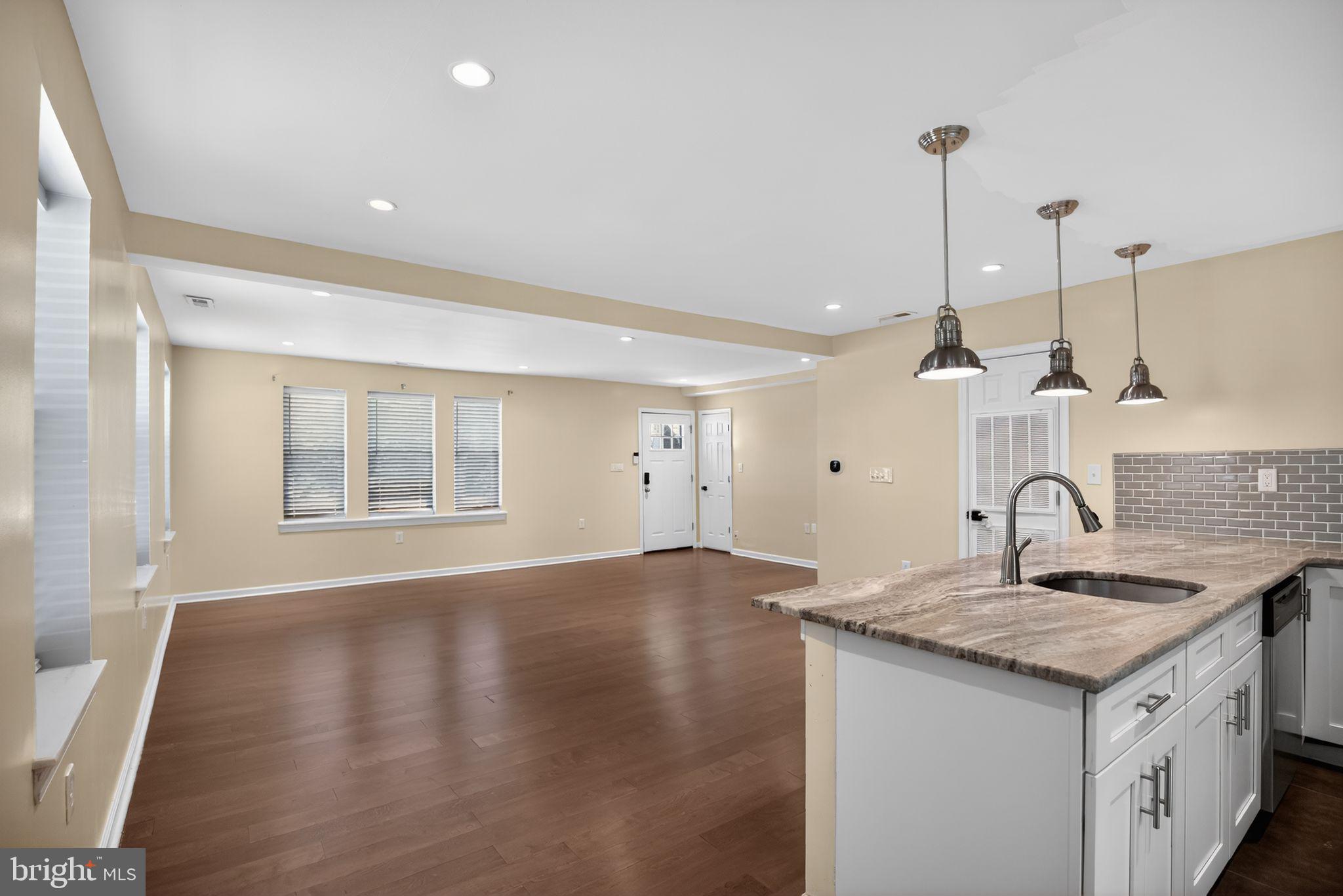 GLENSIDE - Residential