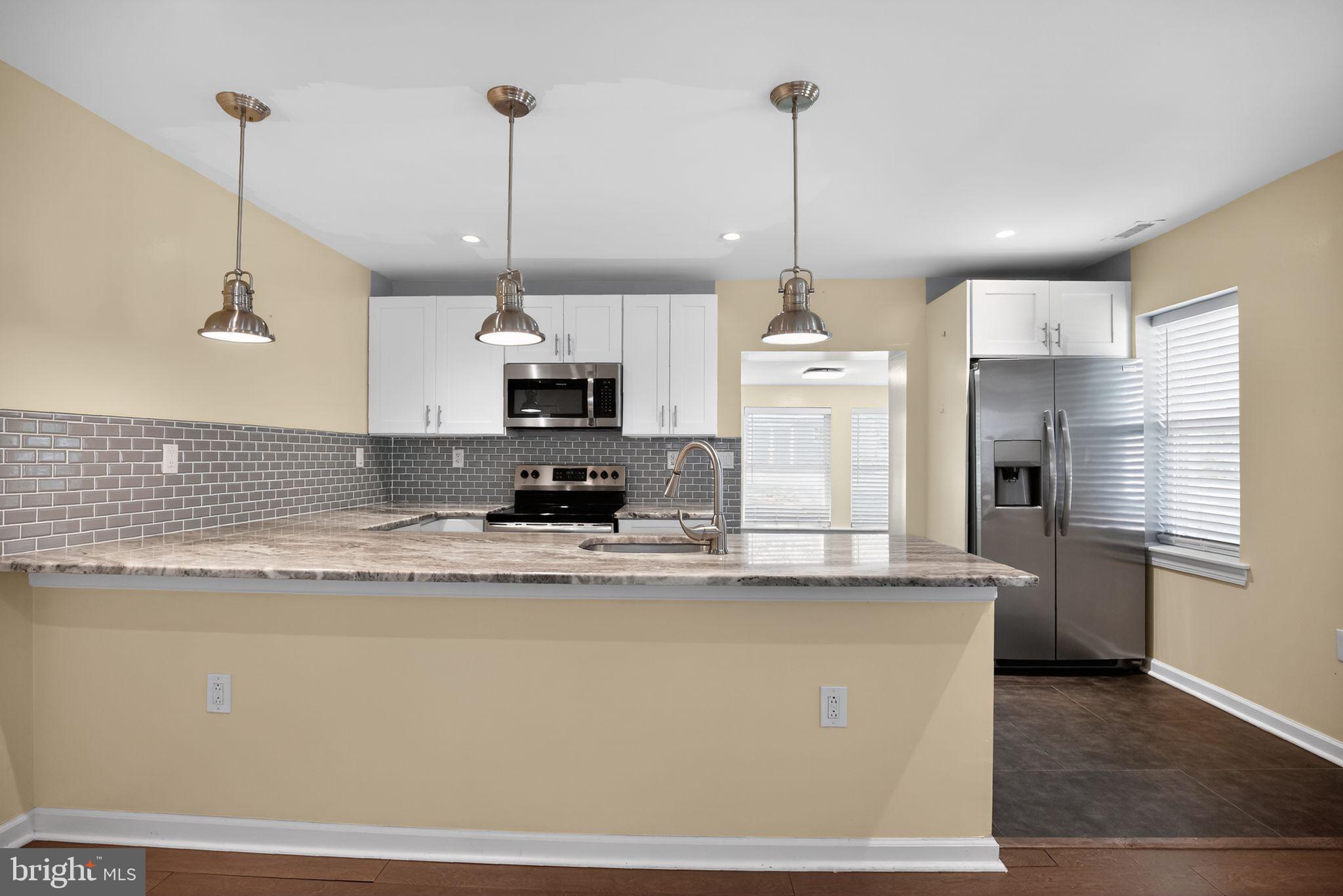 GLENSIDE - Residential