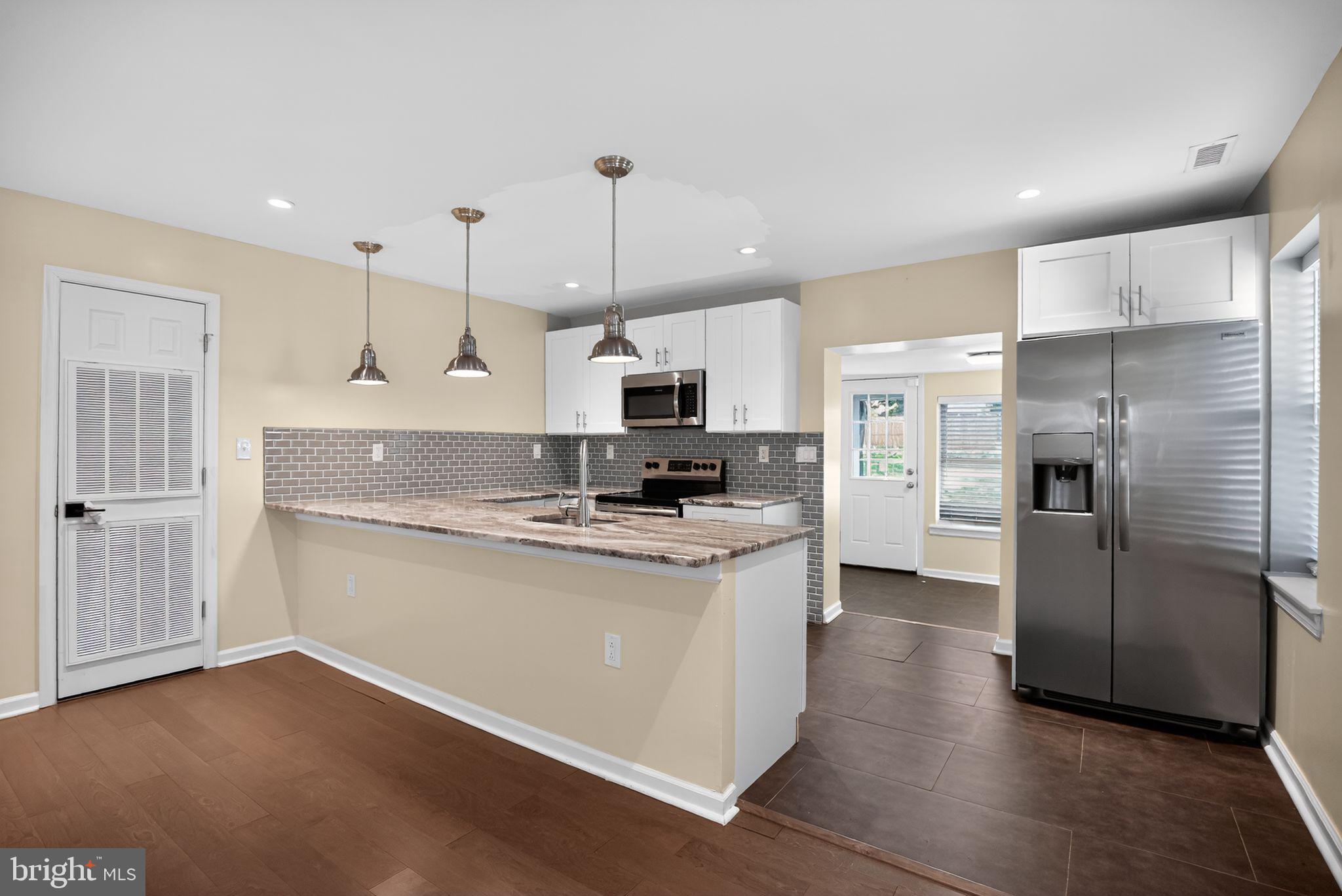 GLENSIDE - Residential