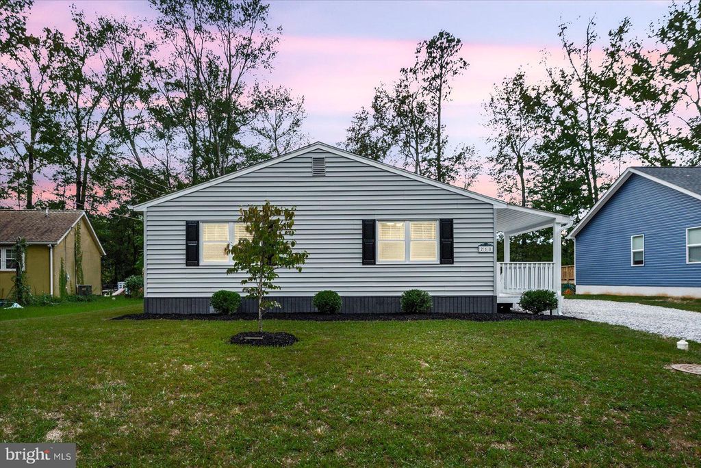 Photo of 218 Circle Lane, COLONIAL BEACH, VA 22443 (MLS # VAWE2009832)