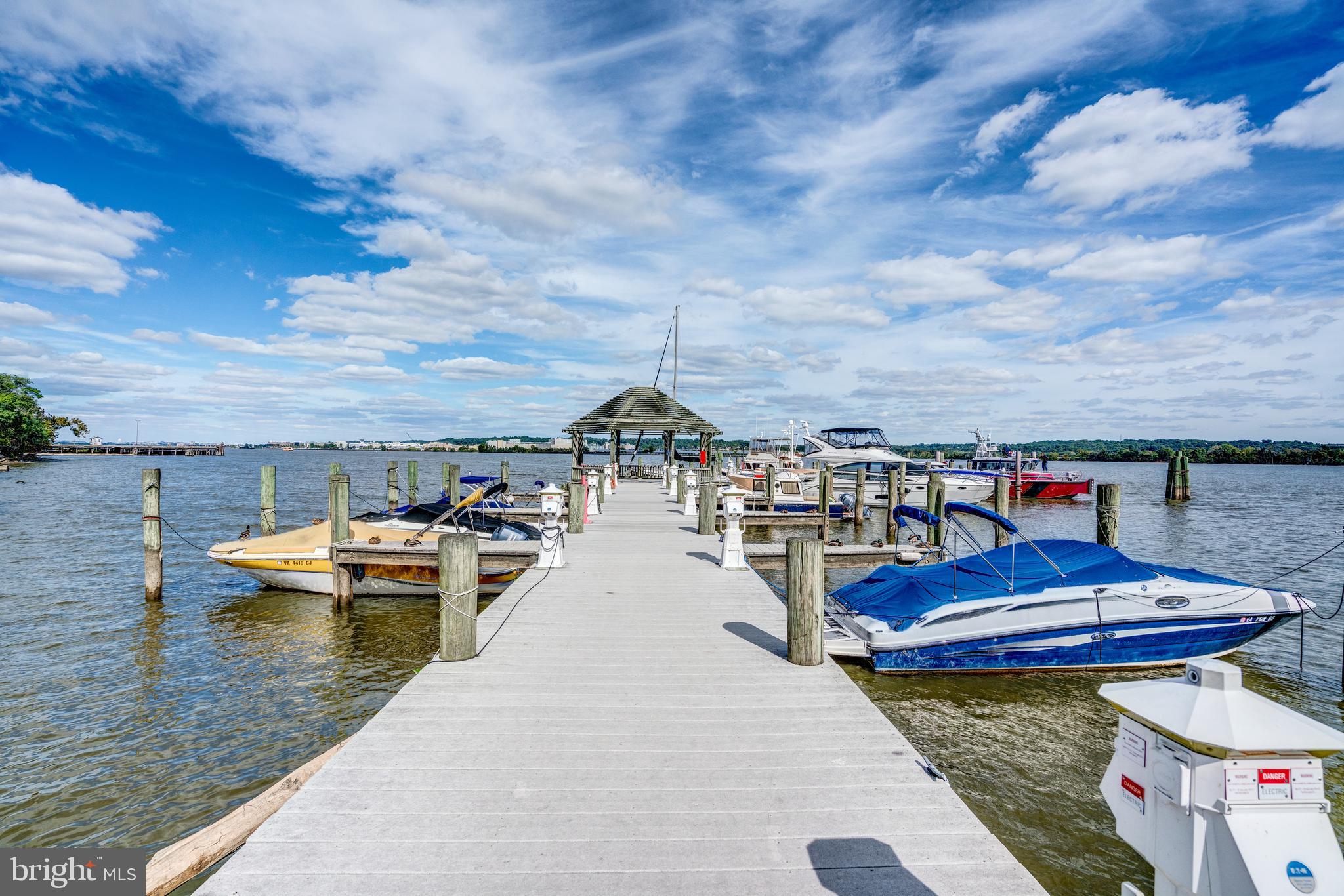 BRANDT TOWNHOUSE - Residential