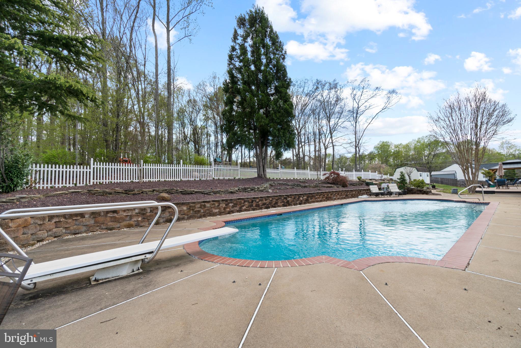 CROWN MANOR - Residential