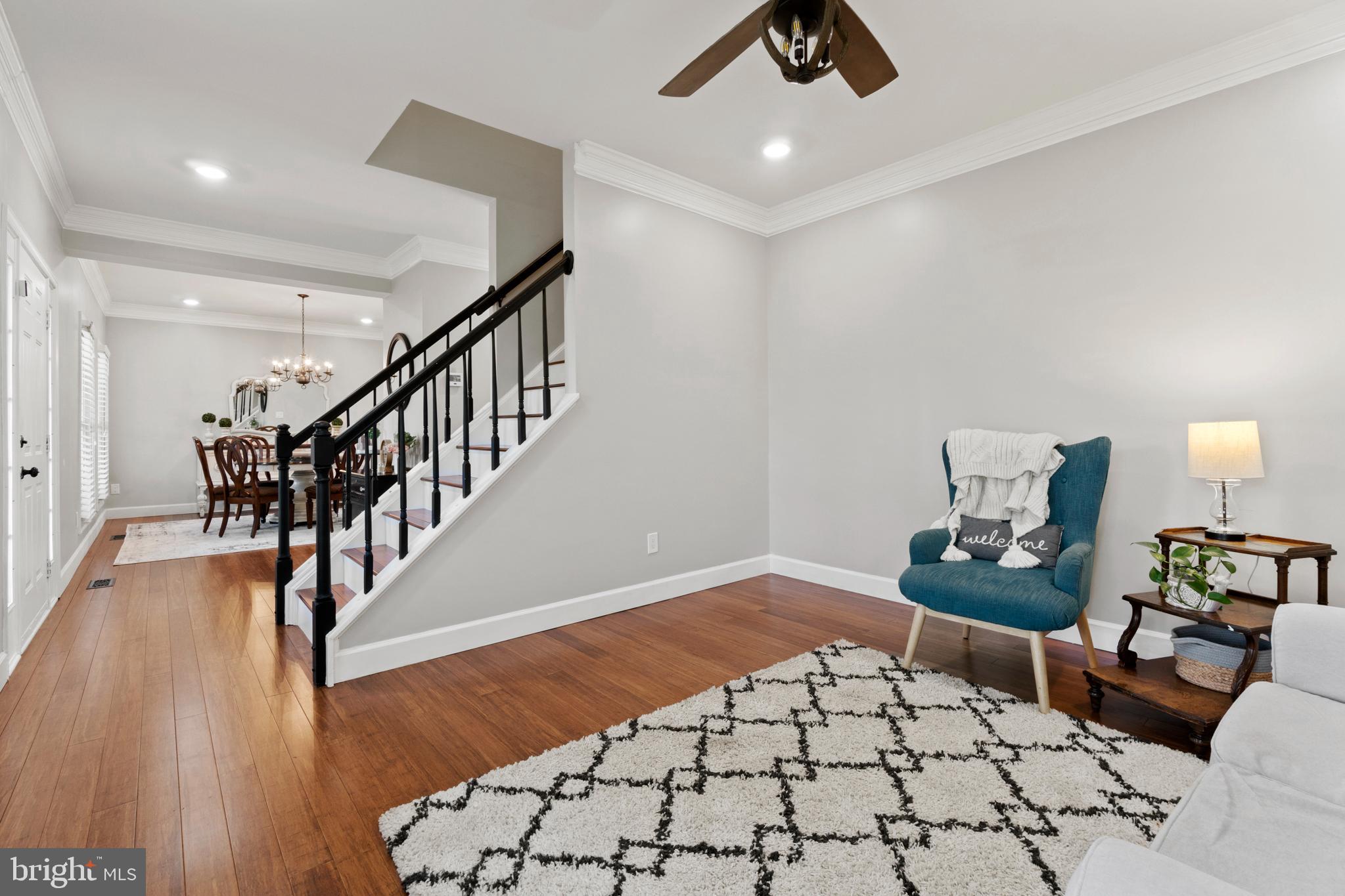 CROWN MANOR - Residential