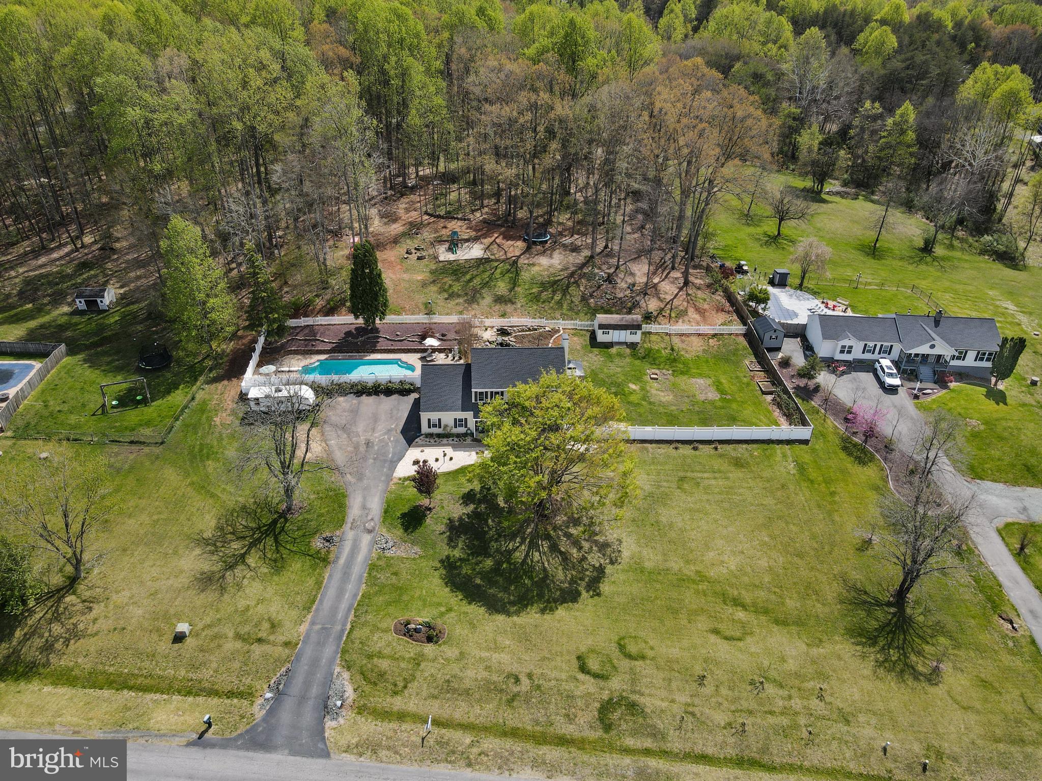 CROWN MANOR - Residential