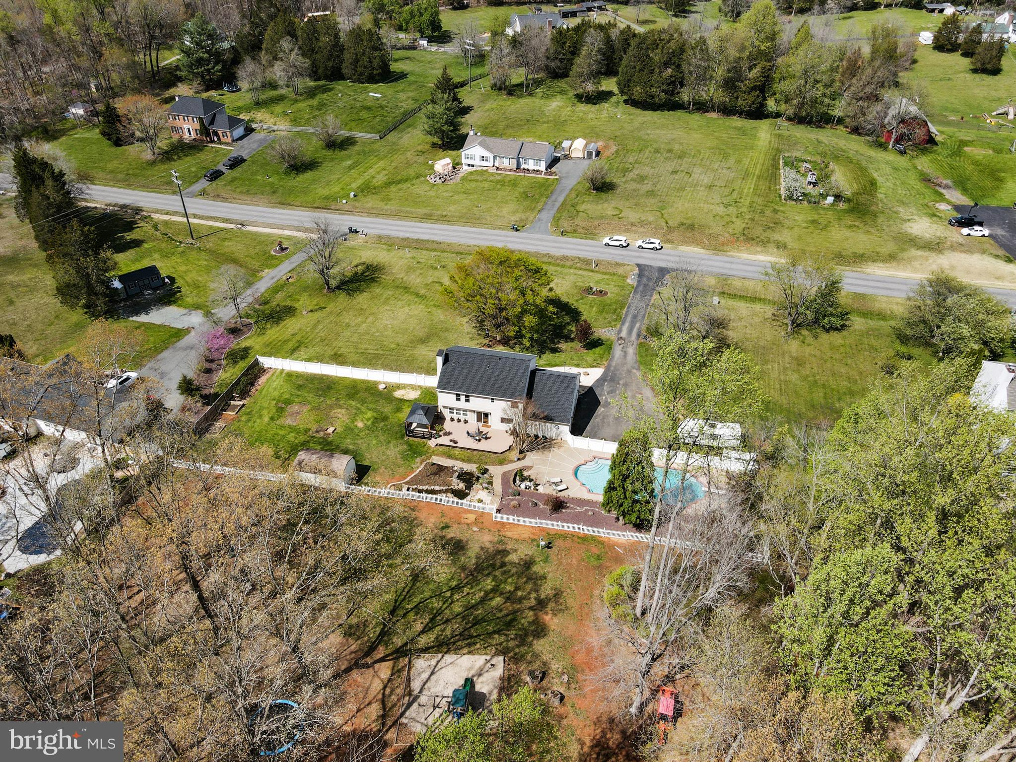 CROWN MANOR - Residential