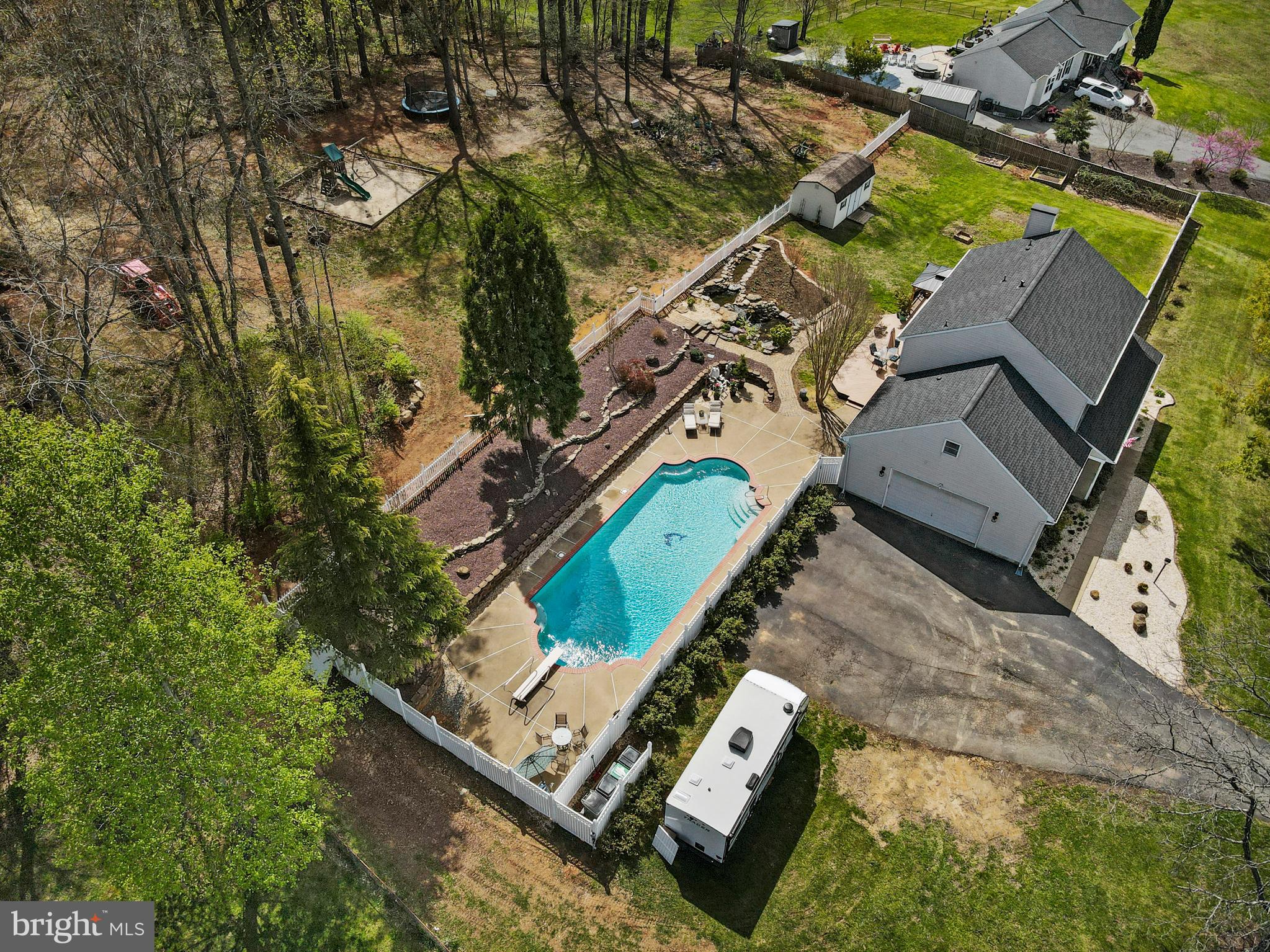 CROWN MANOR - Residential