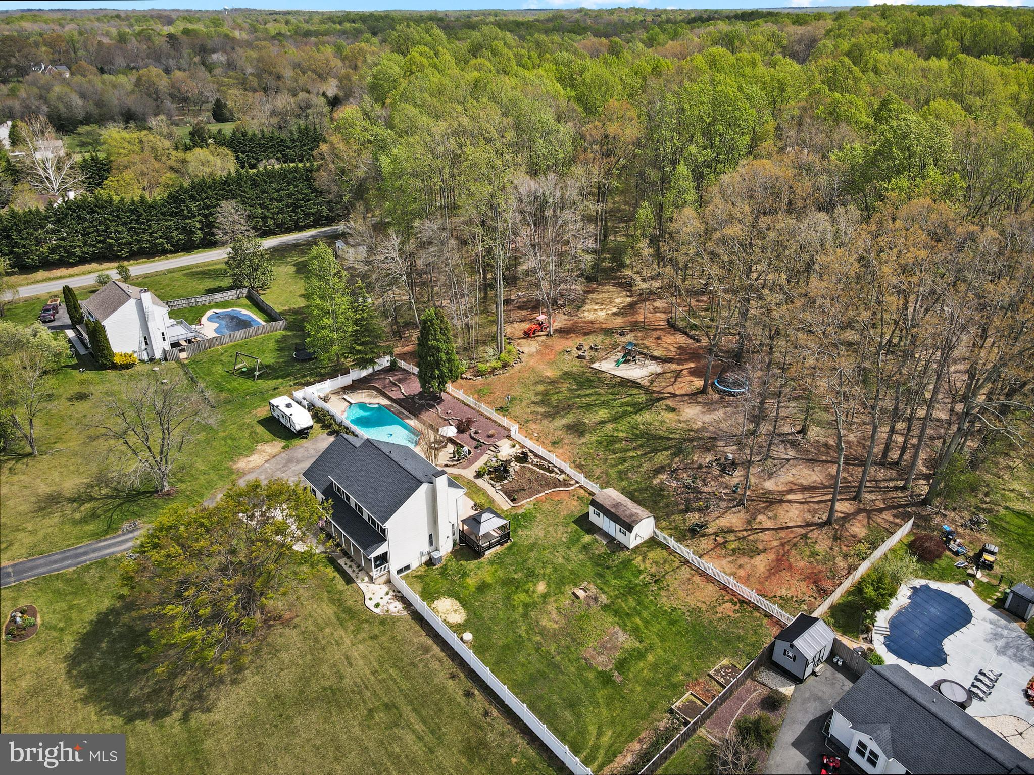 CROWN MANOR - Residential