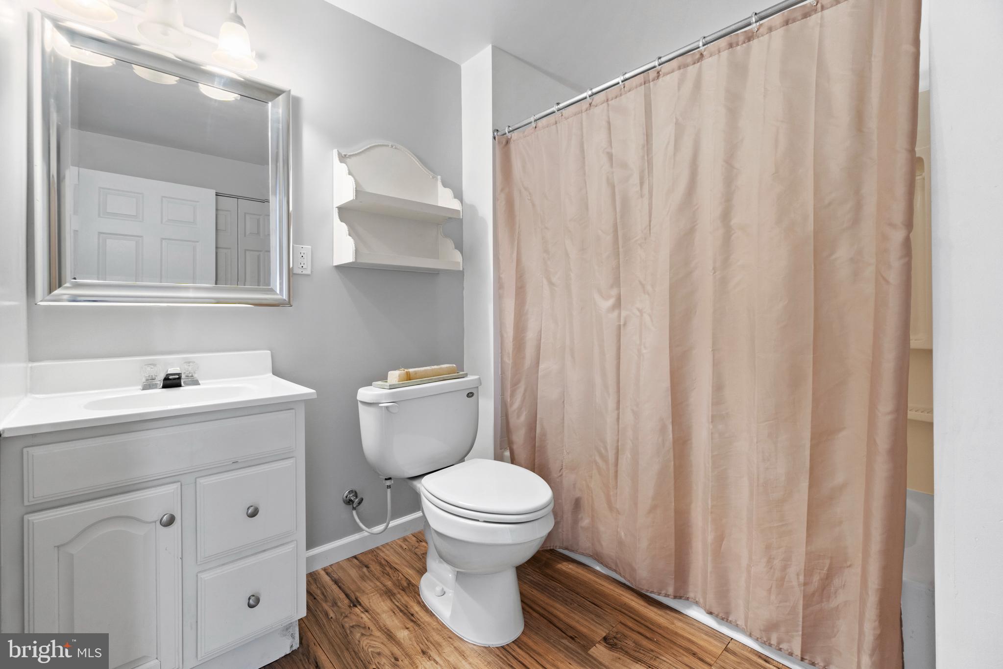 CROWN MANOR - Residential