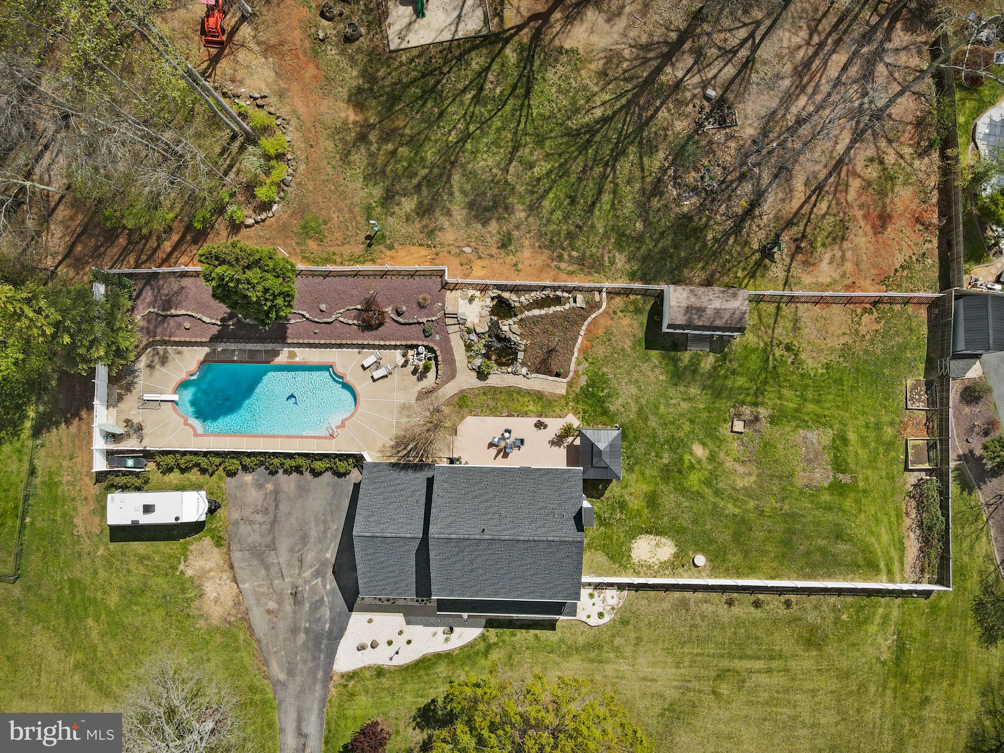 CROWN MANOR - Residential