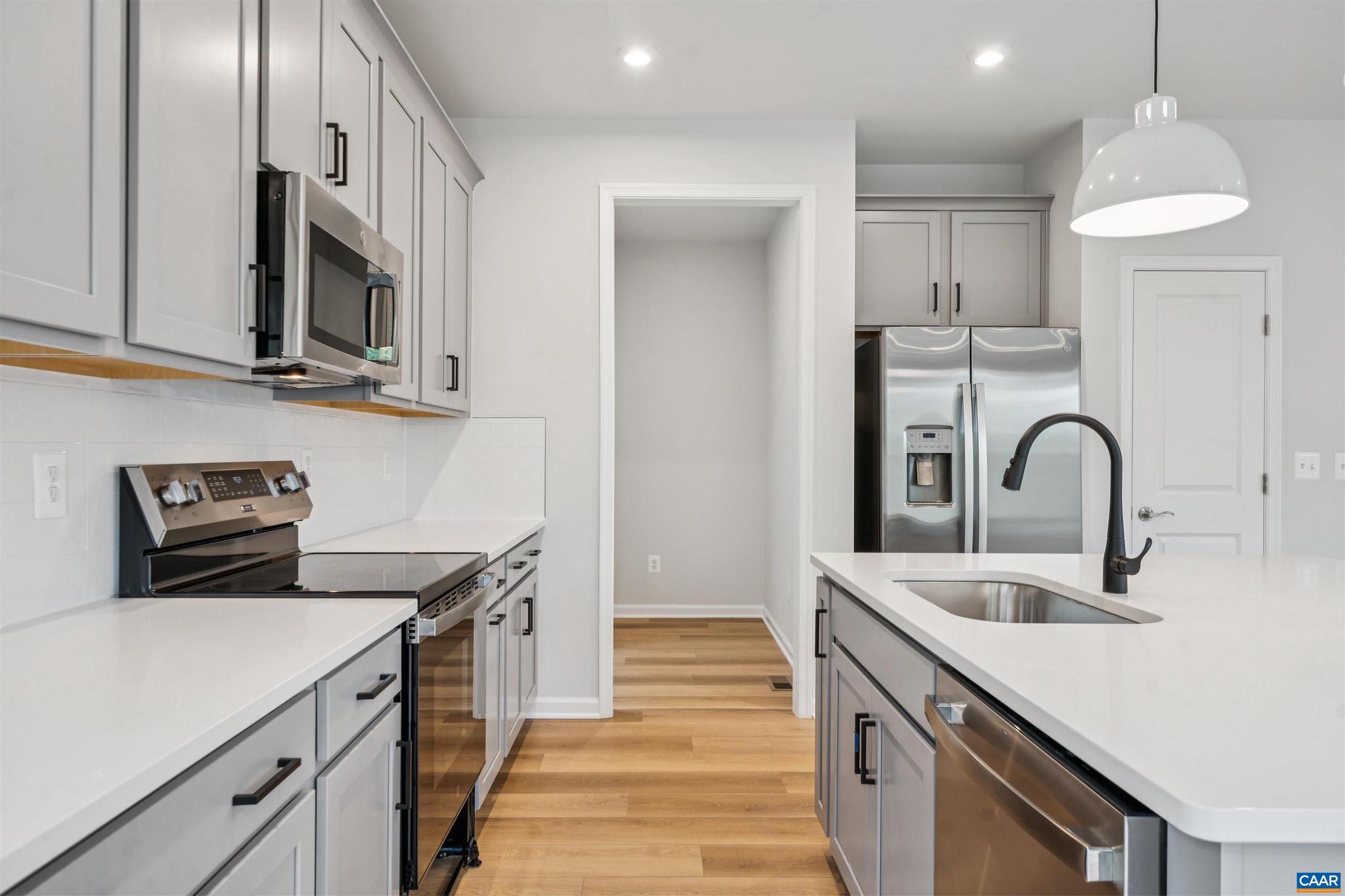 PLEASANT GREEN - Residential