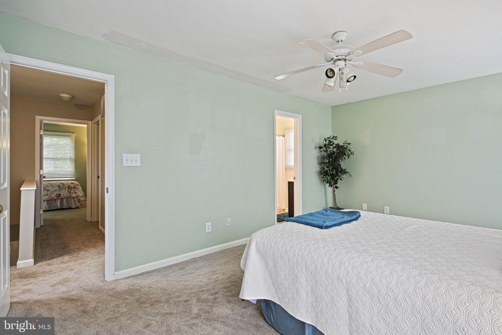 WOODLAND BEACH - Residential