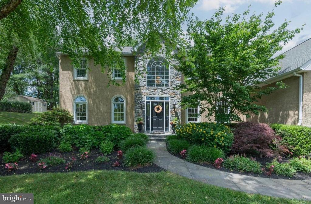 Photo of 239 Heather Ridge Circle, WEST CHESTER, PA 19382 (MLS # PACT2115012)