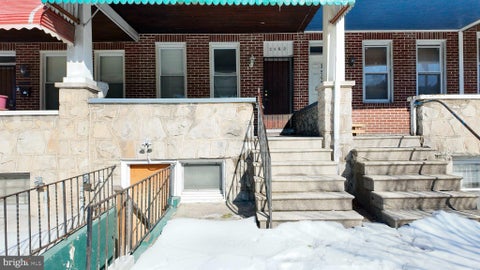 Townhouse For Sale - 2562 Edmondson Avenue<br/> Baltimore City County, BALTIMORE, MD 21223