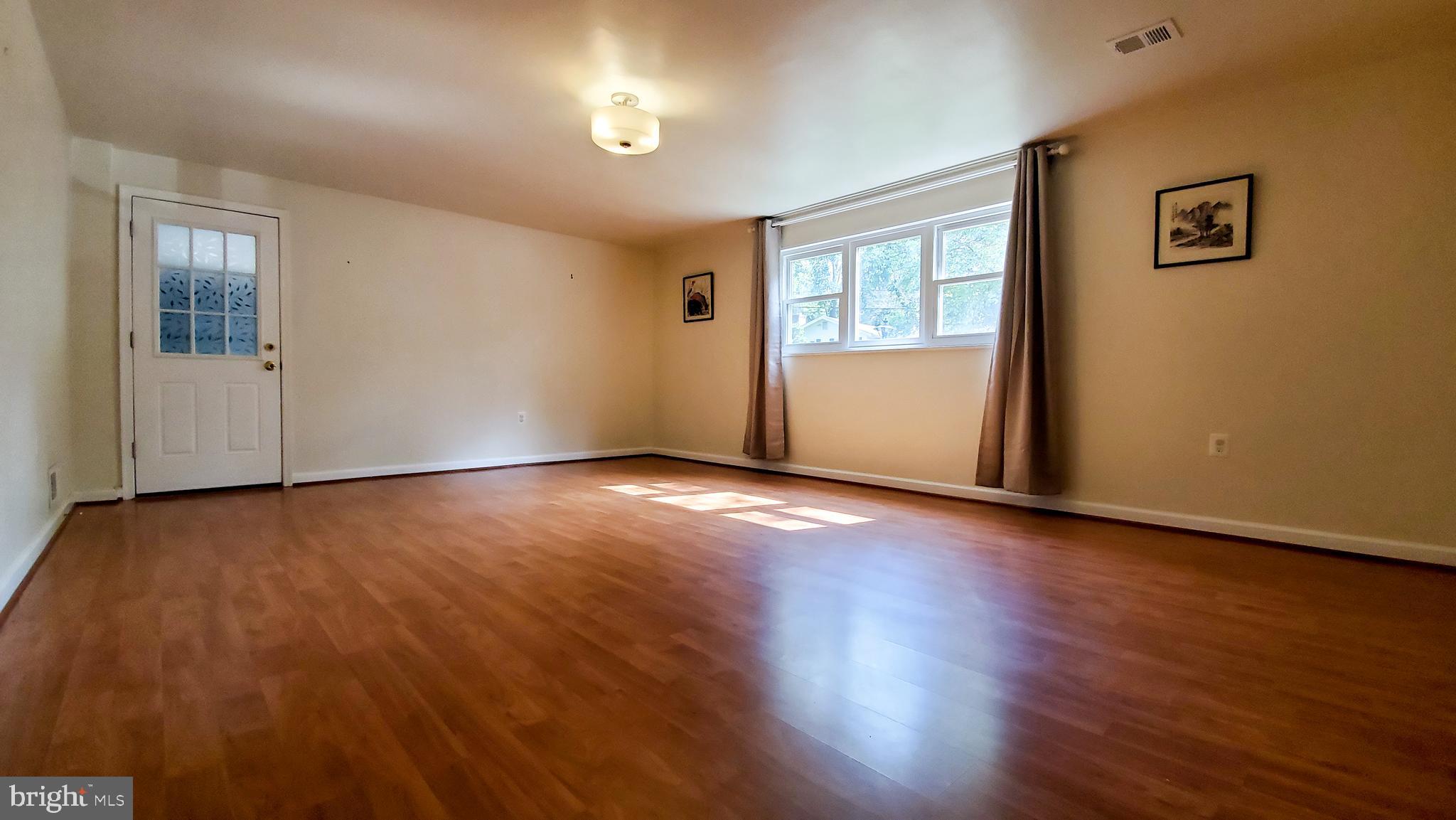 FERNWOOD - Residential Lease